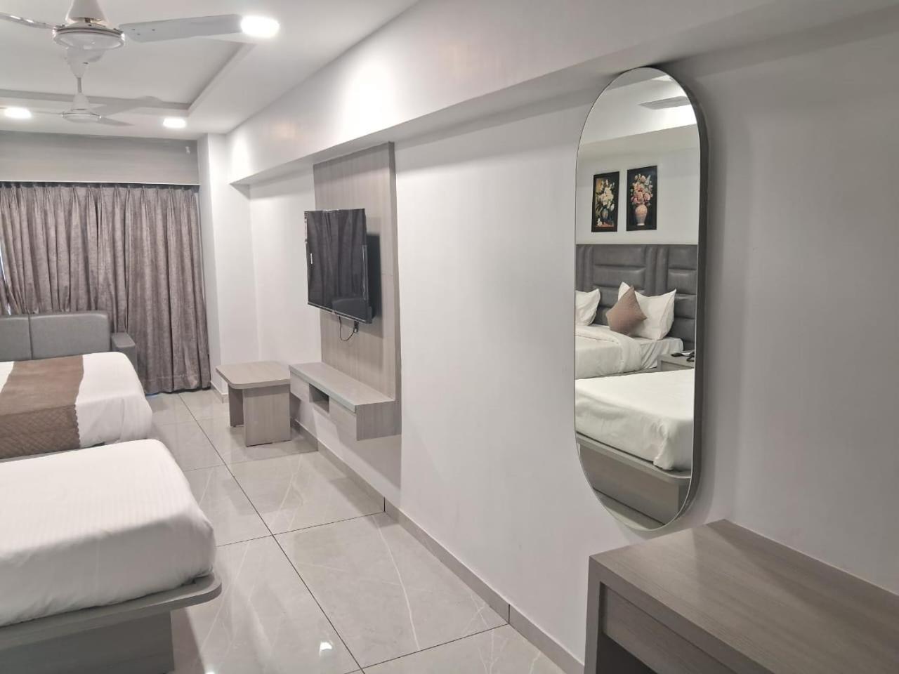 Shaligram Hotel 3*