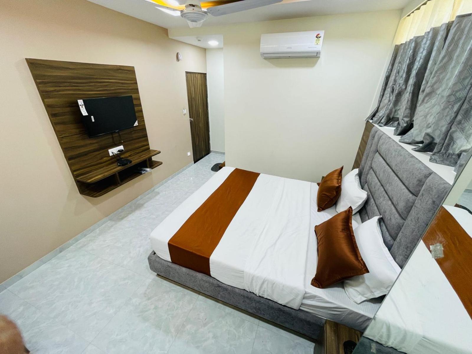 Hotel Nova Blue Ahmedabad