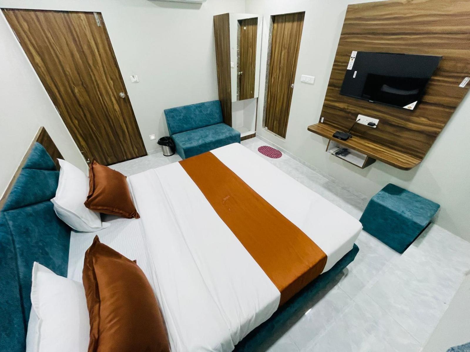 Hotel Nova Blue Ahmedabad