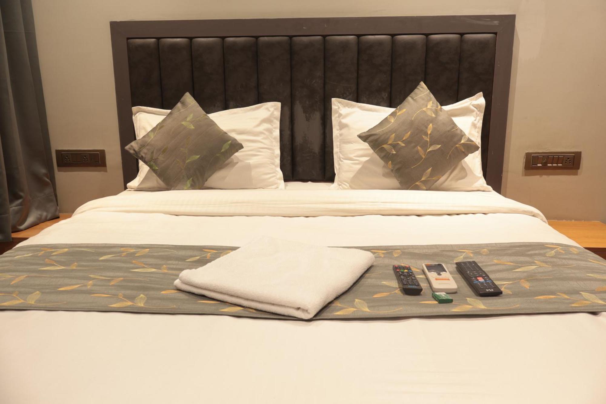 Hotel Relax - Drive In Road 2*