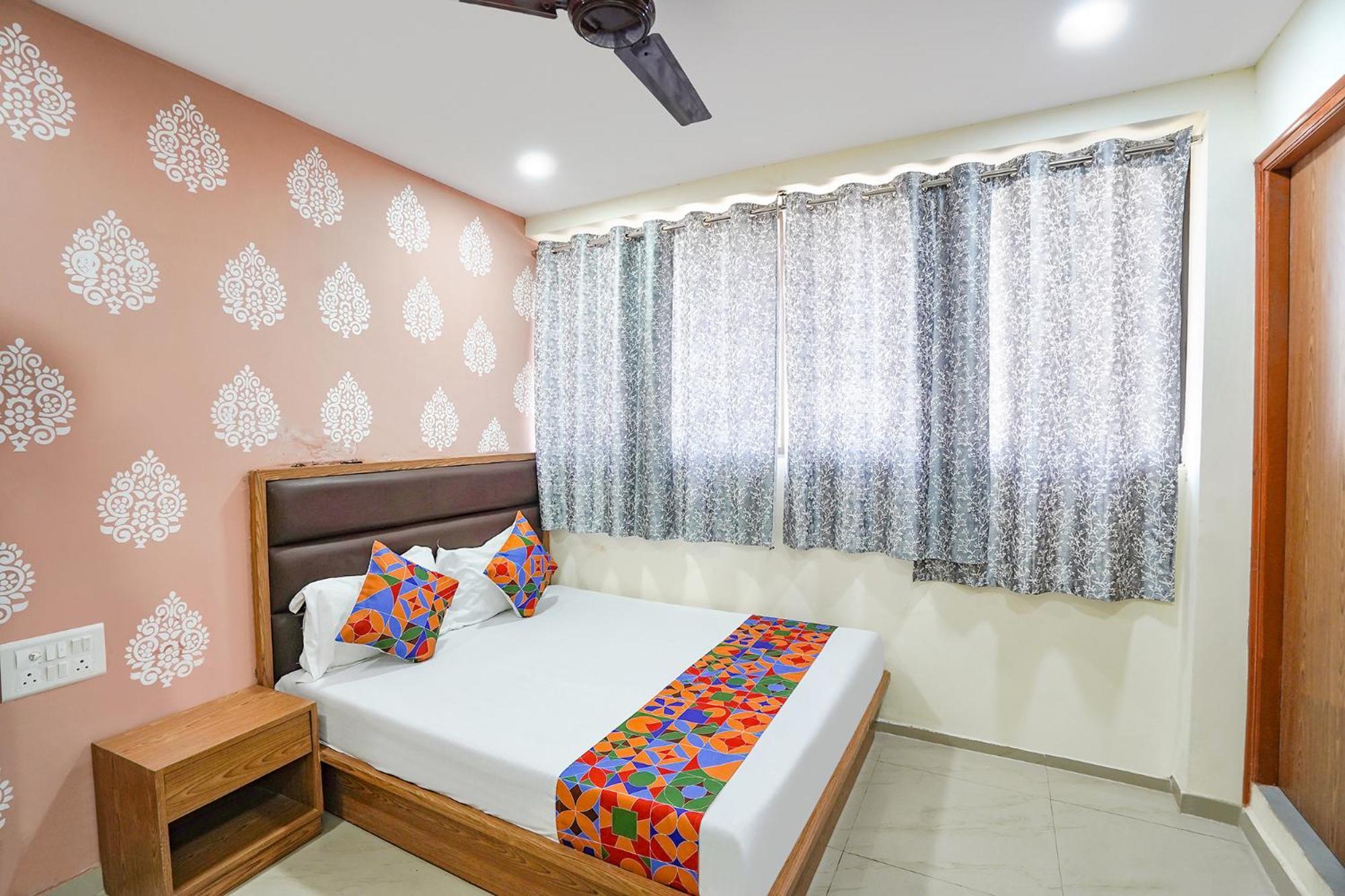 Fabhotel The Lead 3*