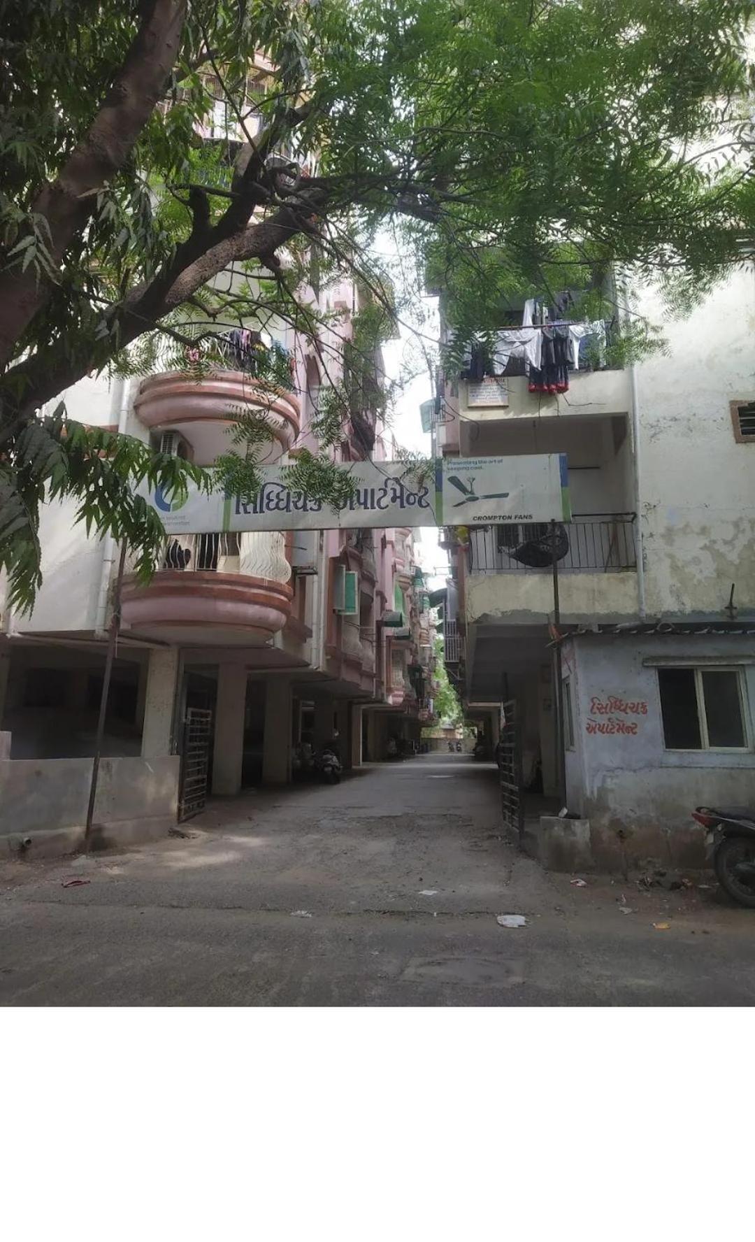 Homestay Siddhi Chakra Sharing Single Ahmedabad