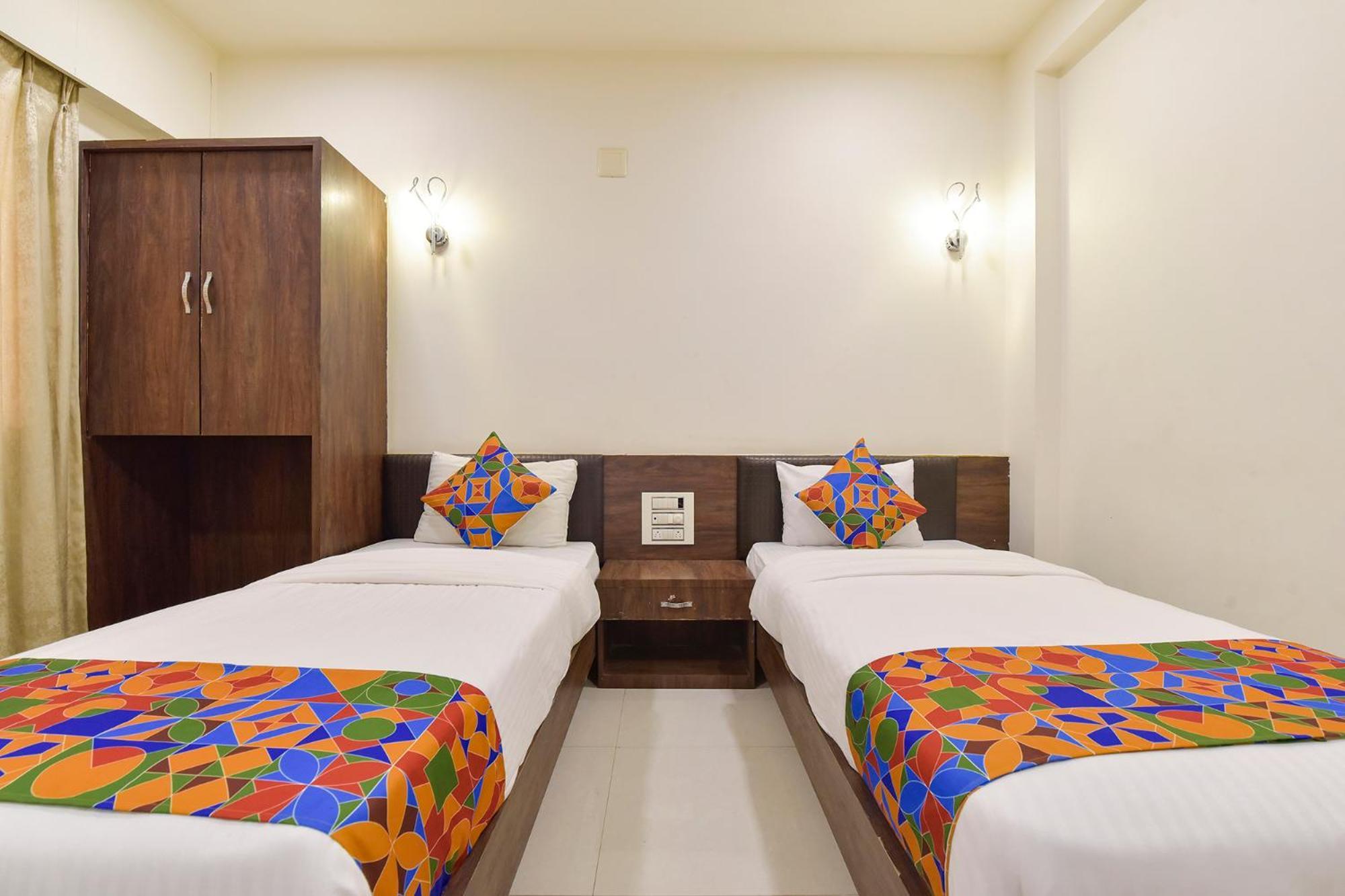 Fabhotel A1 Plaza Hotel Ahmedabad