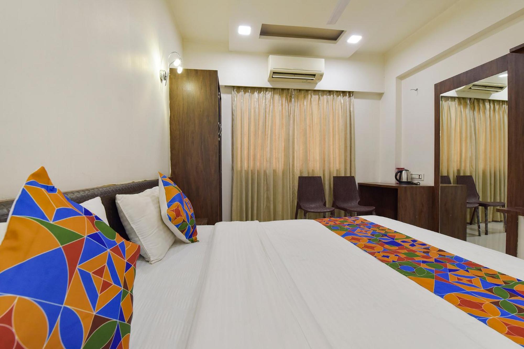 Fabhotel A1 Plaza 3*