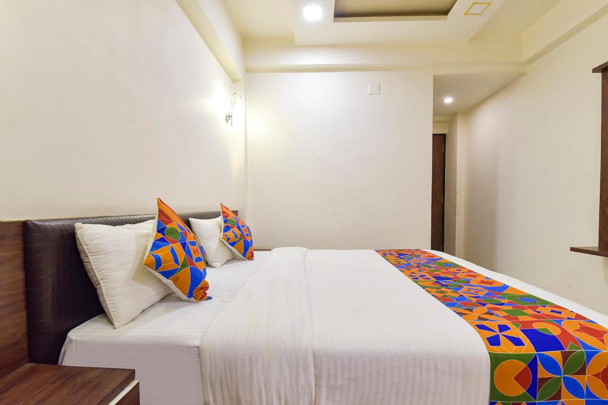 Fabhotel A1 Plaza Hotel 3*
