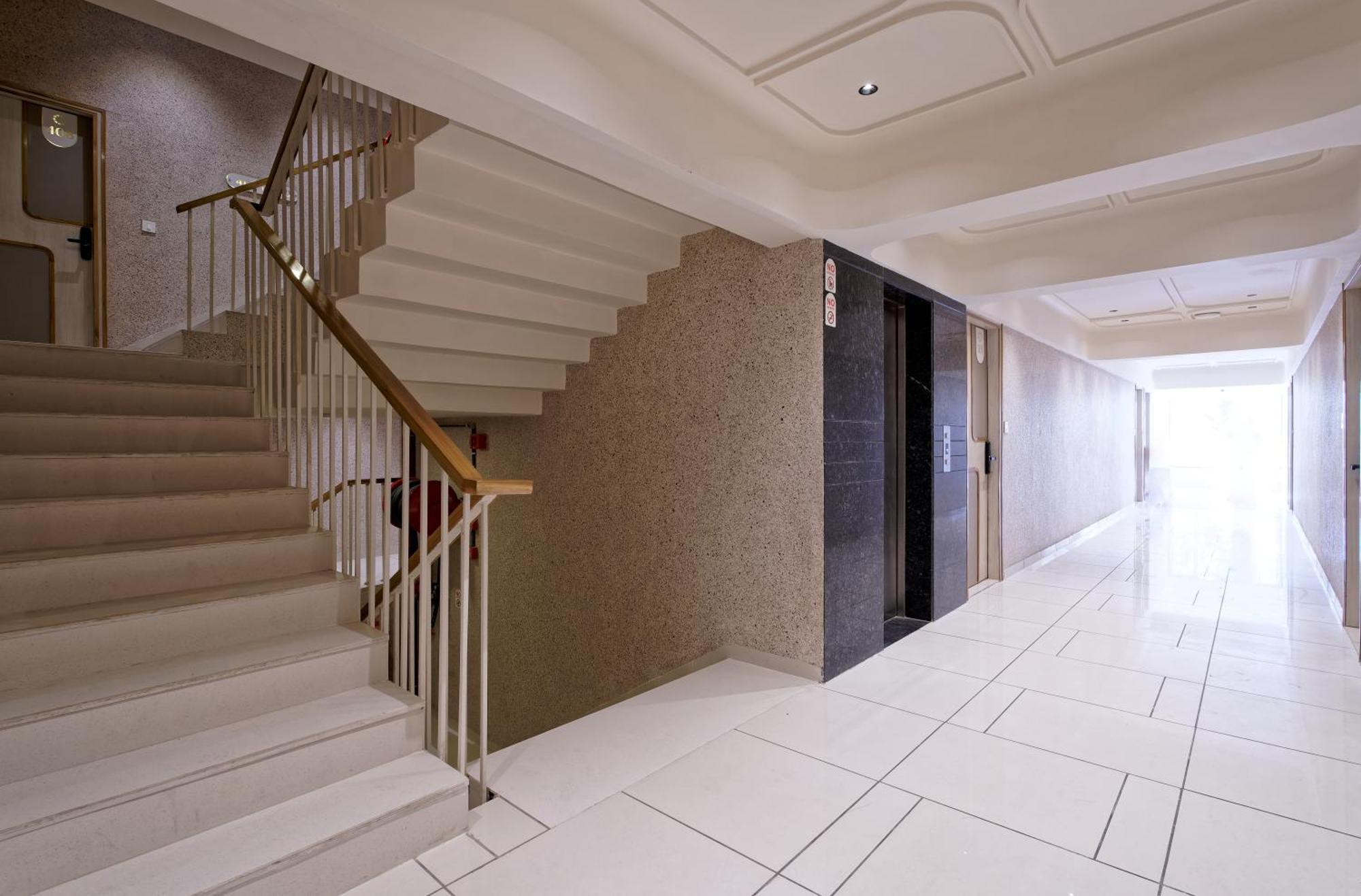 Hotel Exora Ahmedabad