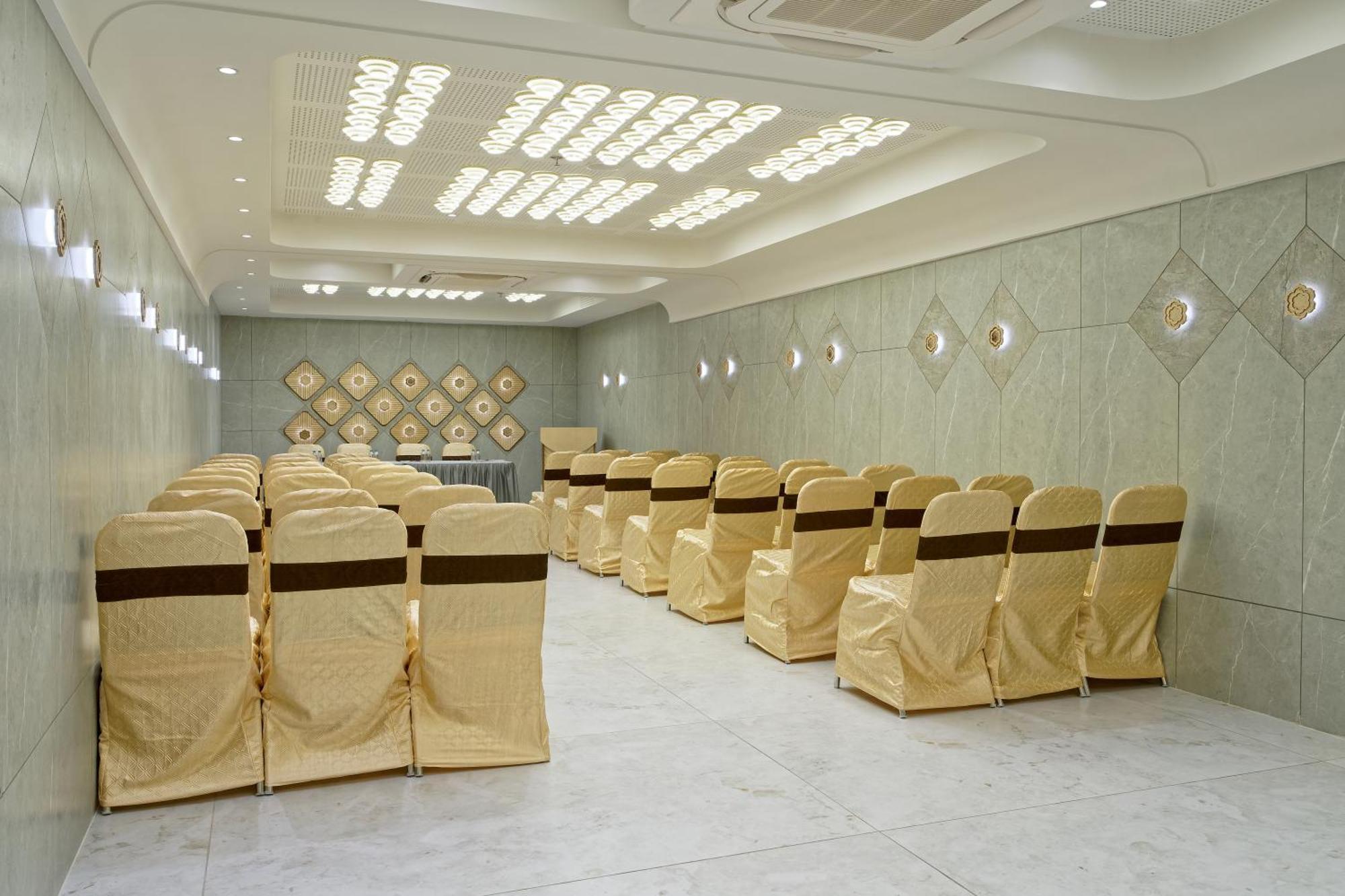 Hotel Exora Ahmedabad