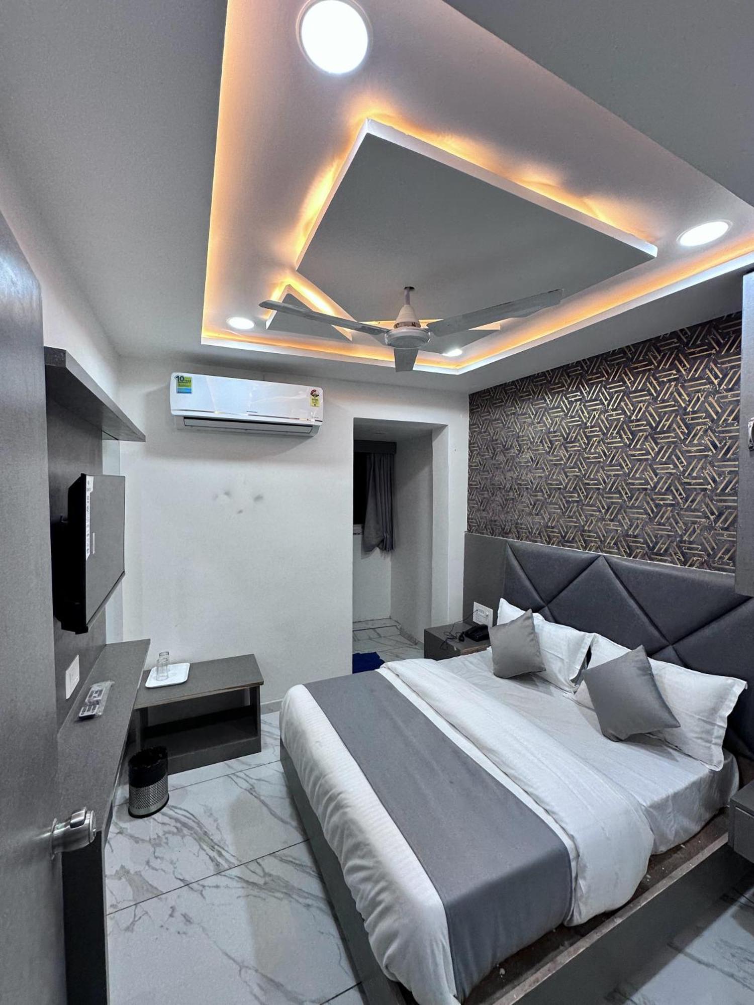 The Pacific Airport 2* Ahmedabad