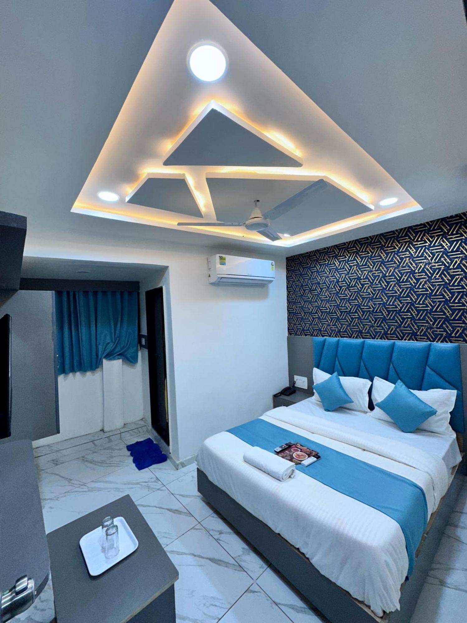 Hotel The Pacific Airport 2*