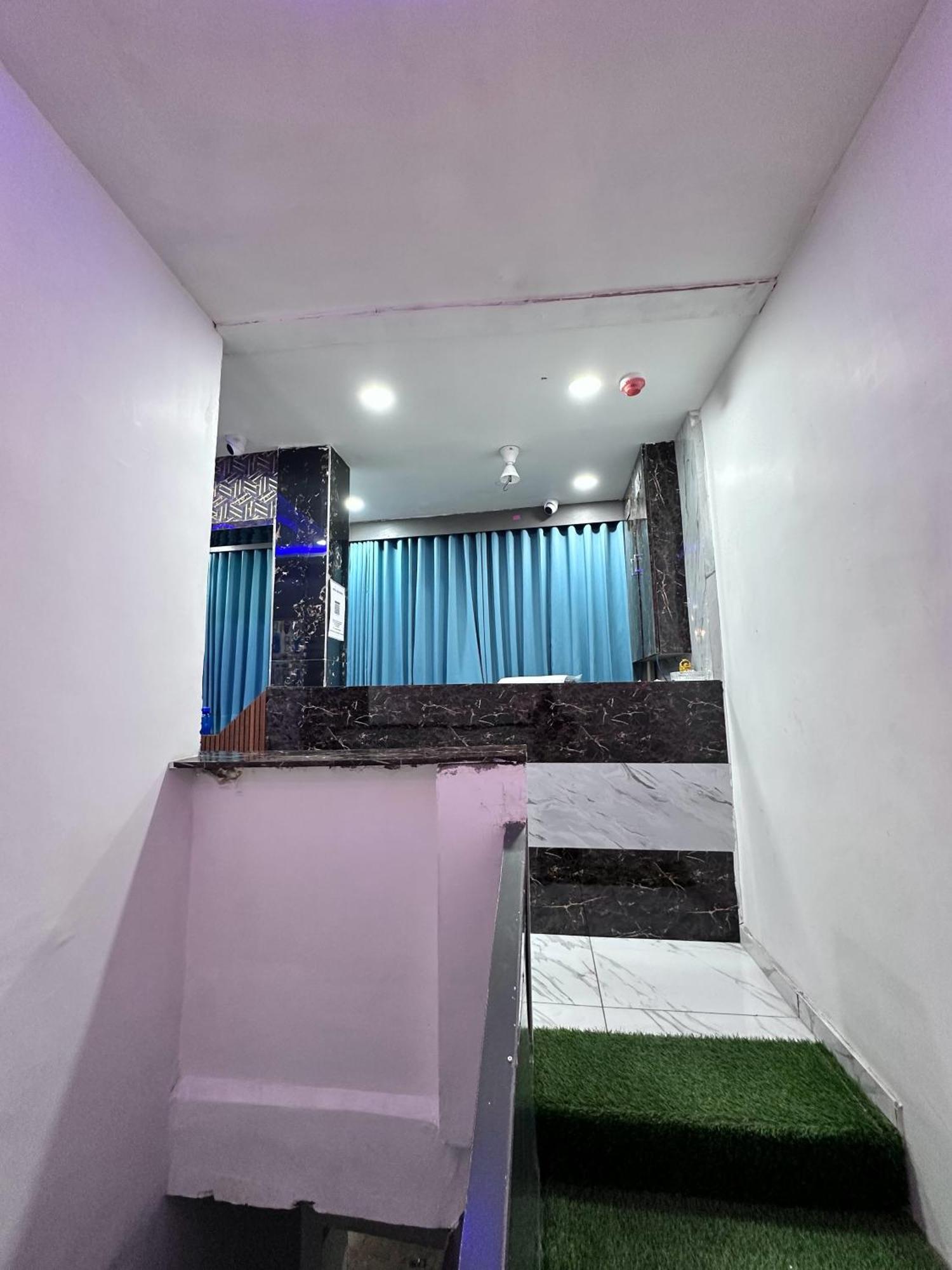 Hotel The Pacific Airport Ahmedabad