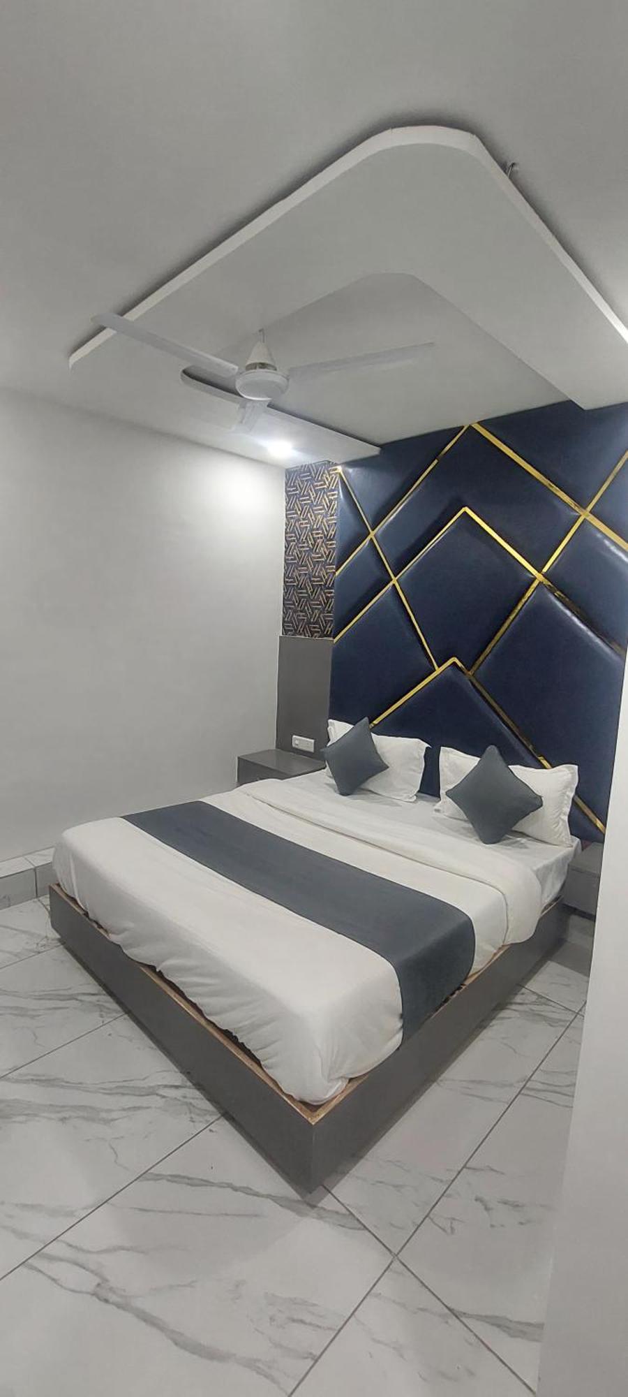 Hotel The Pacific Airport 2*