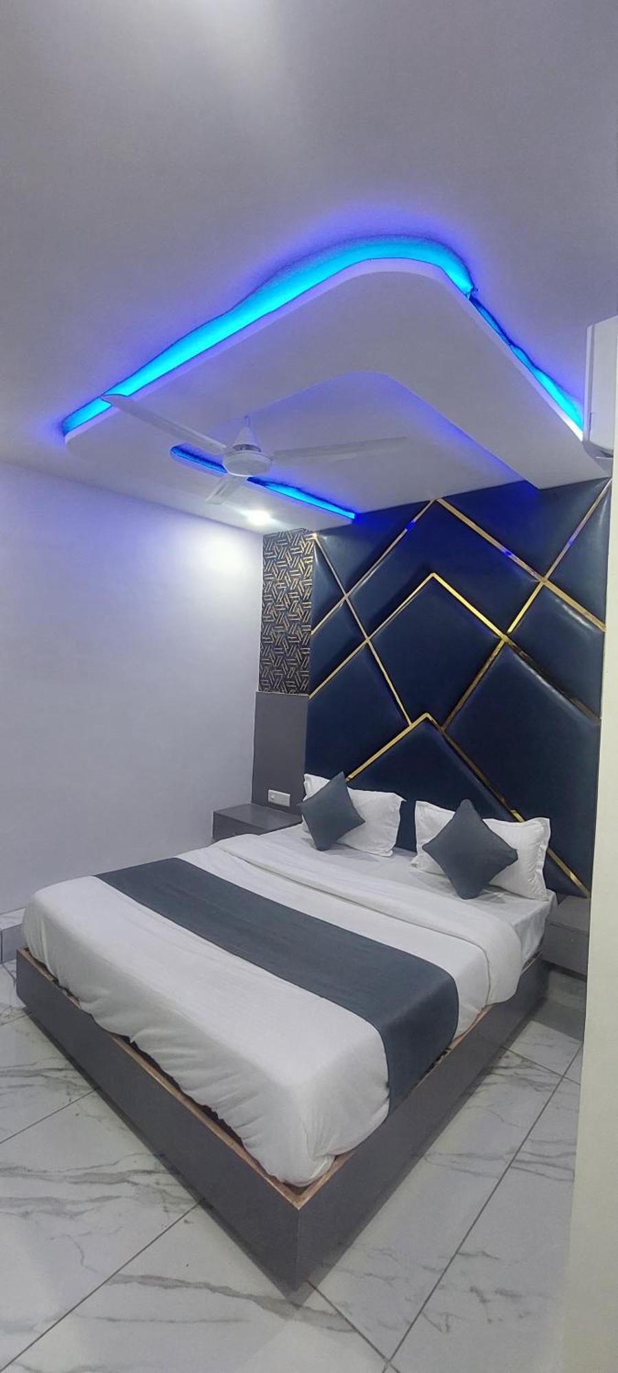 Hotel The Pacific Airport Ahmedabad