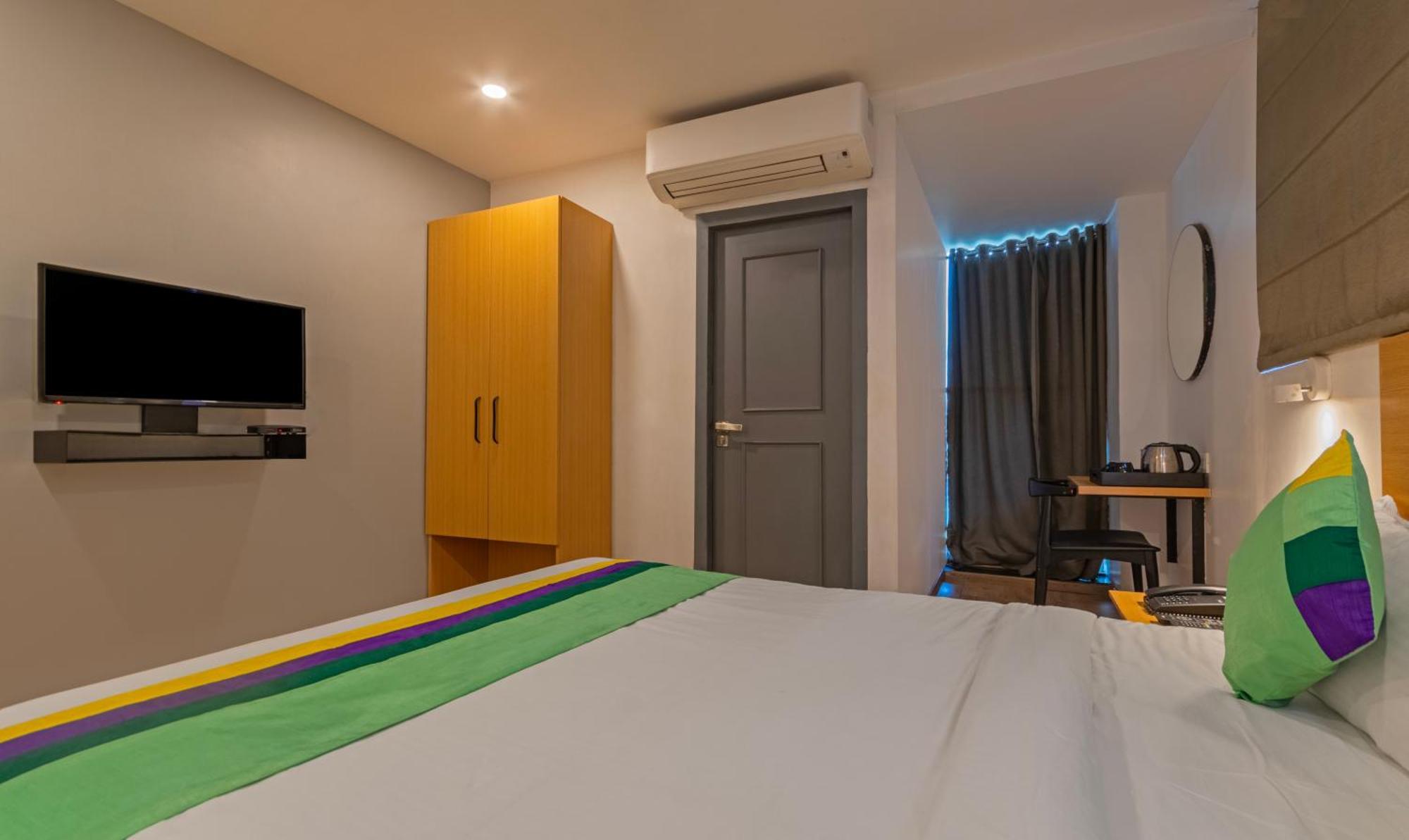 Hotel Treebo The Square Ahmedabad