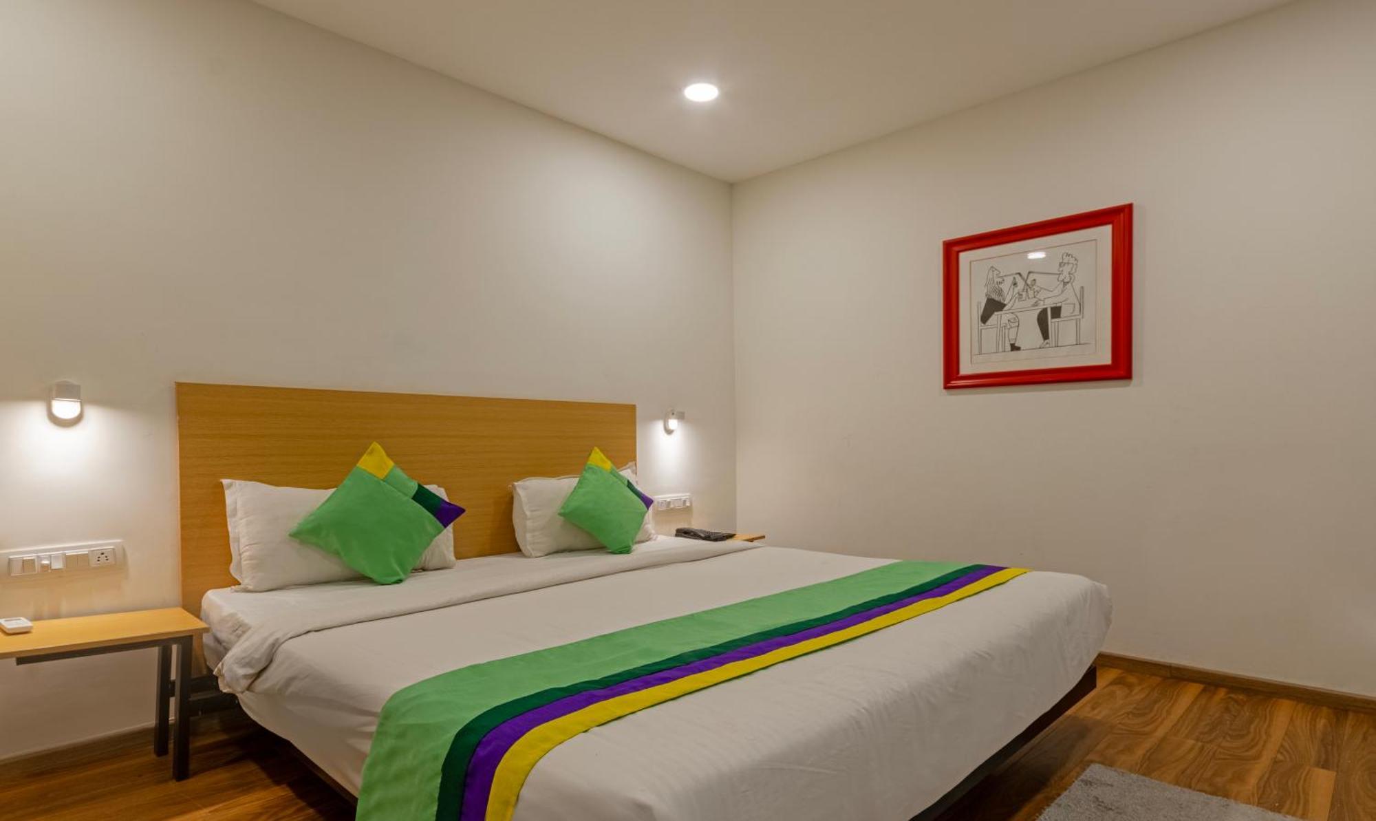 Treebo The Square 3* Ahmedabad