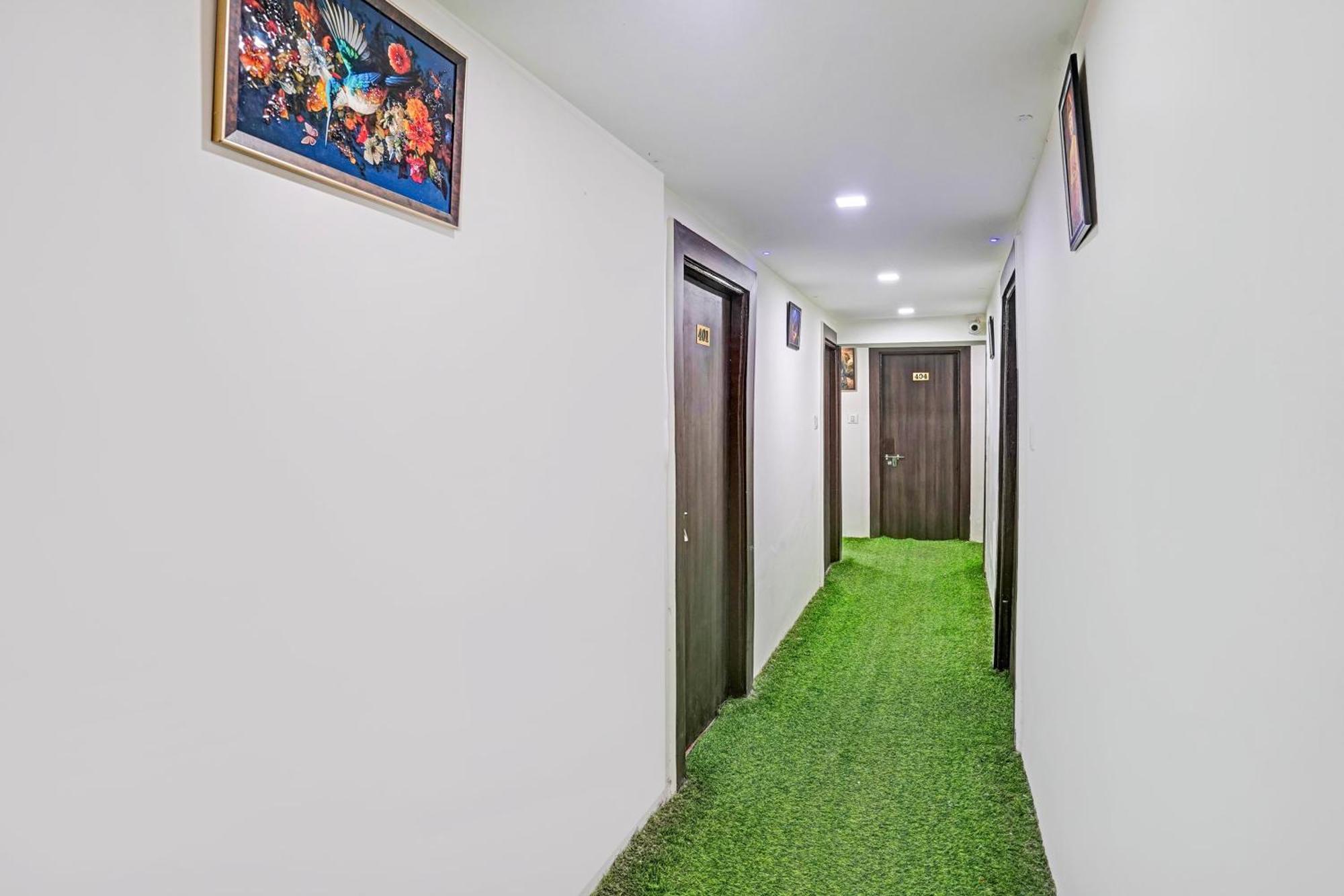 Super O Navrangpura Cg Road 4* Ahmedabad