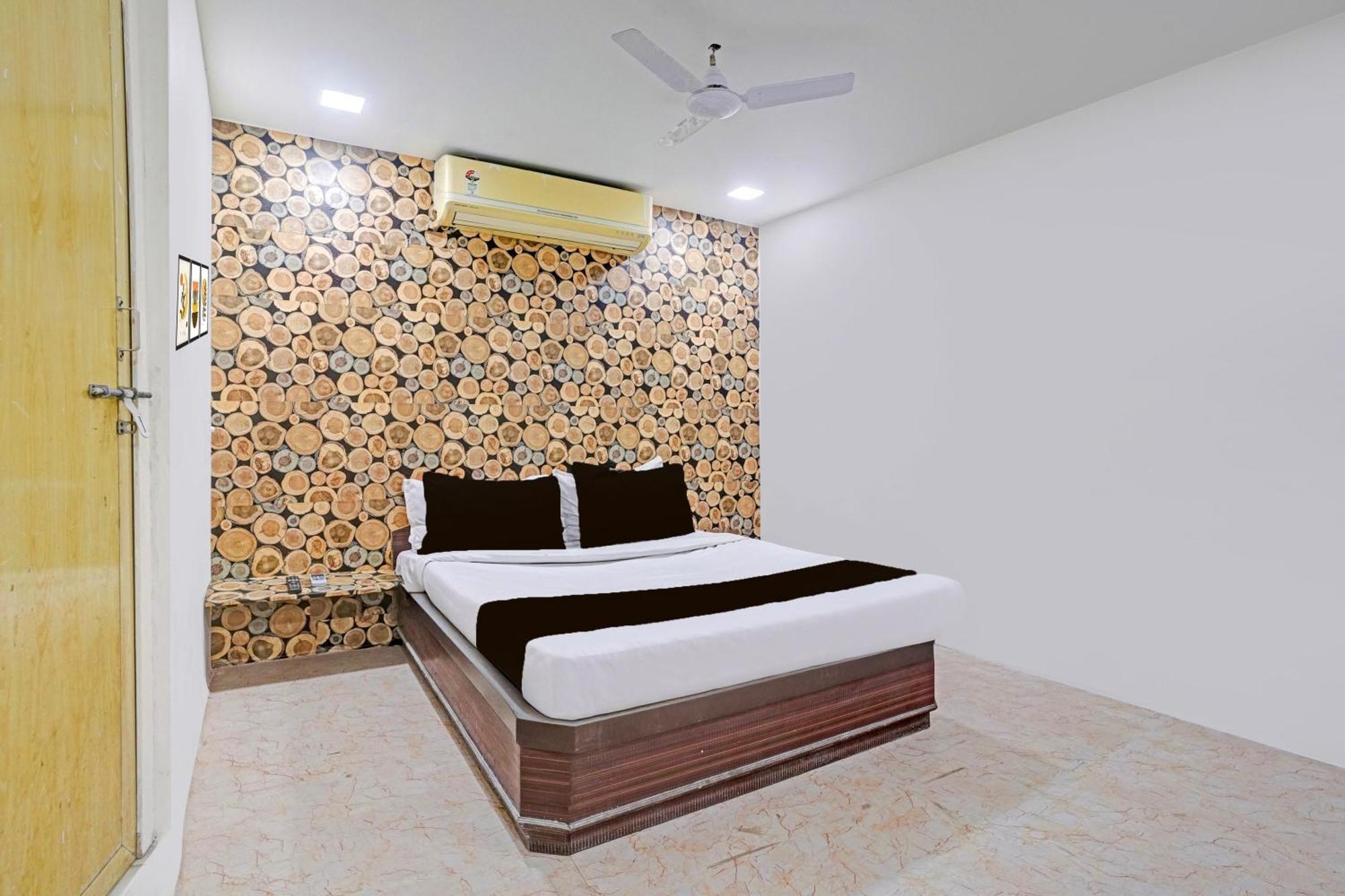 Hotel Super O Navrangpura Cg Road 4*