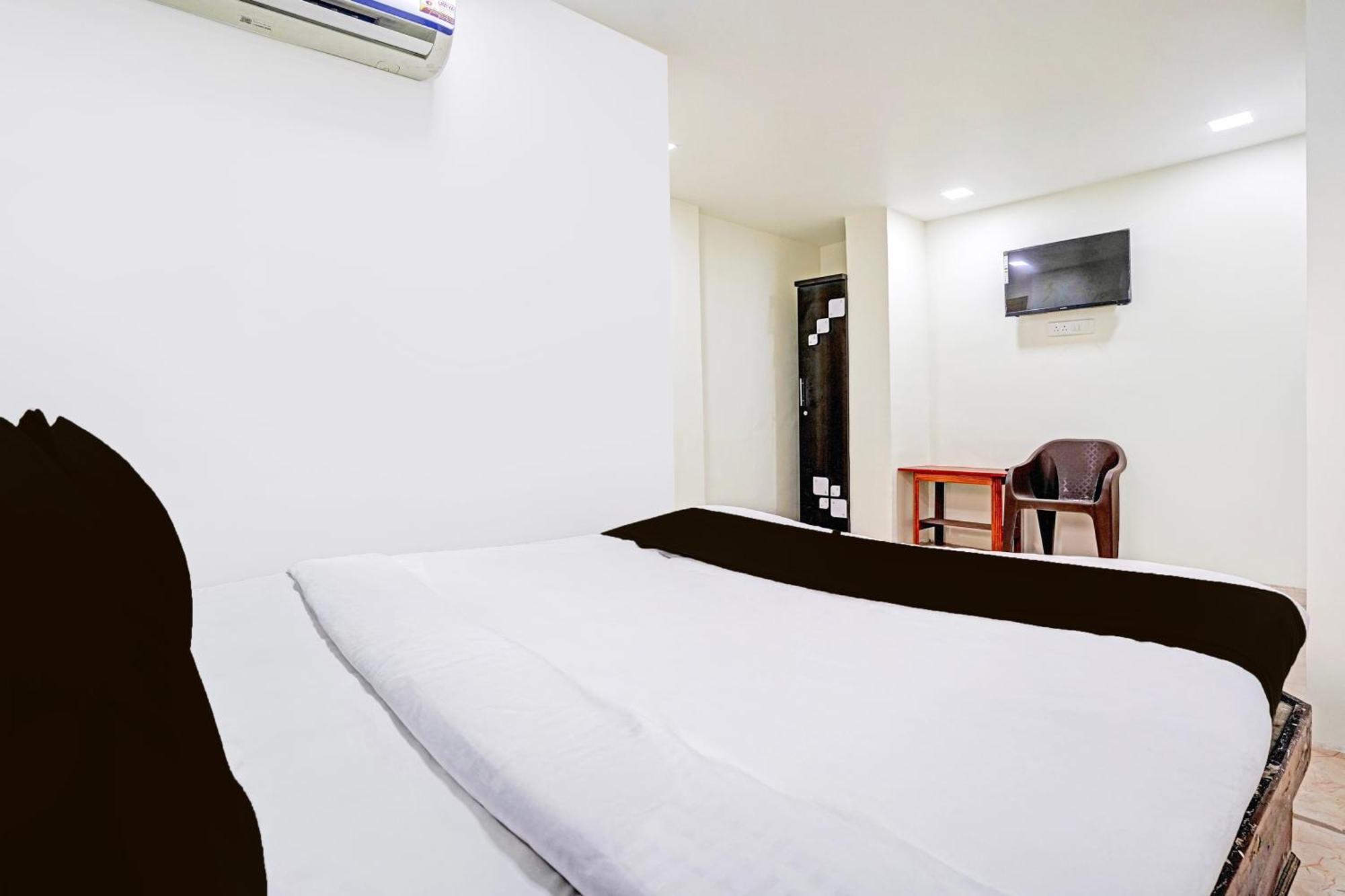 Super O Navrangpura Cg Road 4*