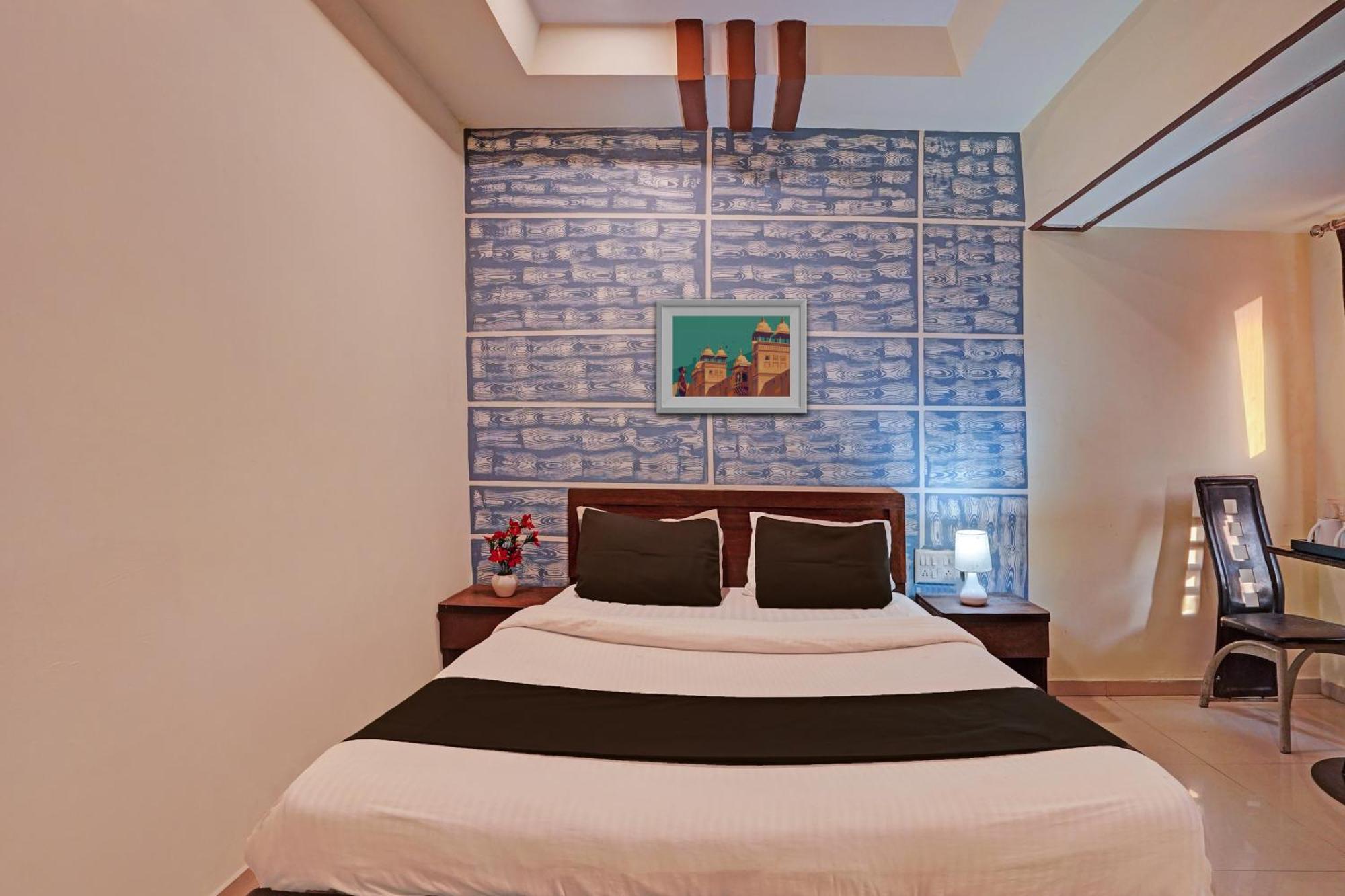 O Poonam Palace * Ahmedabad