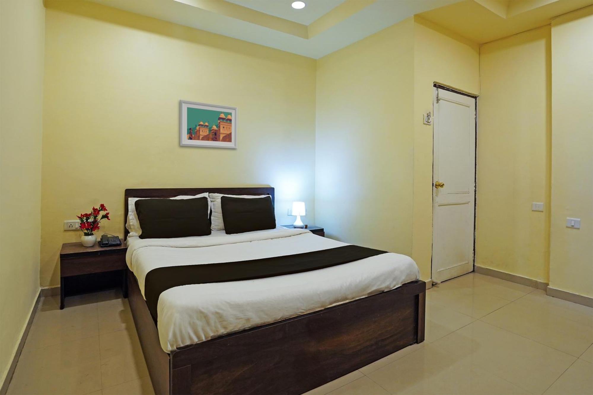 Hotel O Poonam Palace *