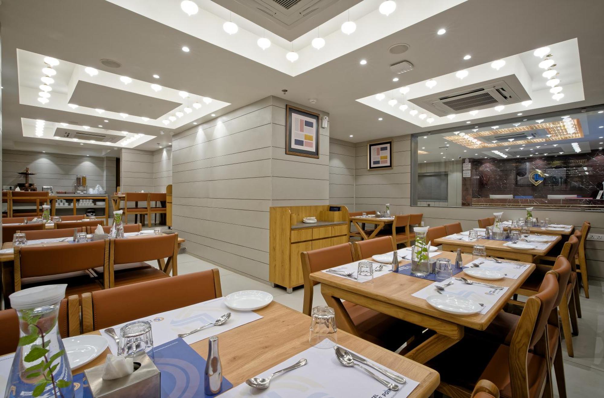 Point Hotel 3*