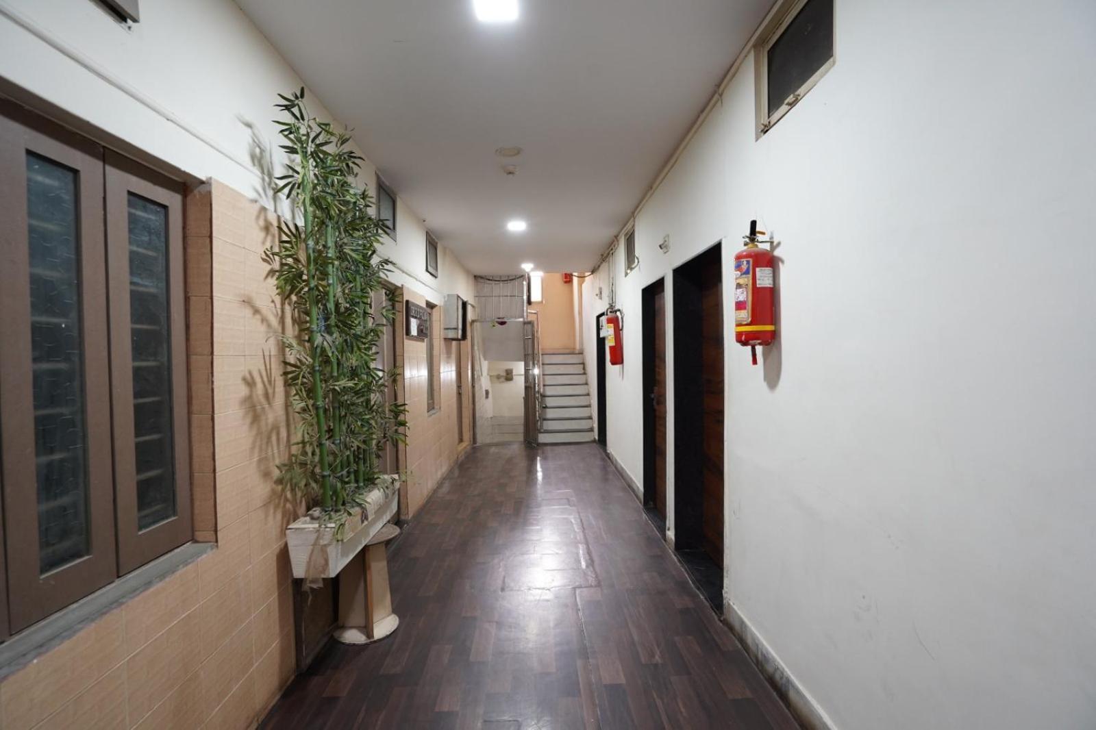 Guest house Sai Inn, Airport
