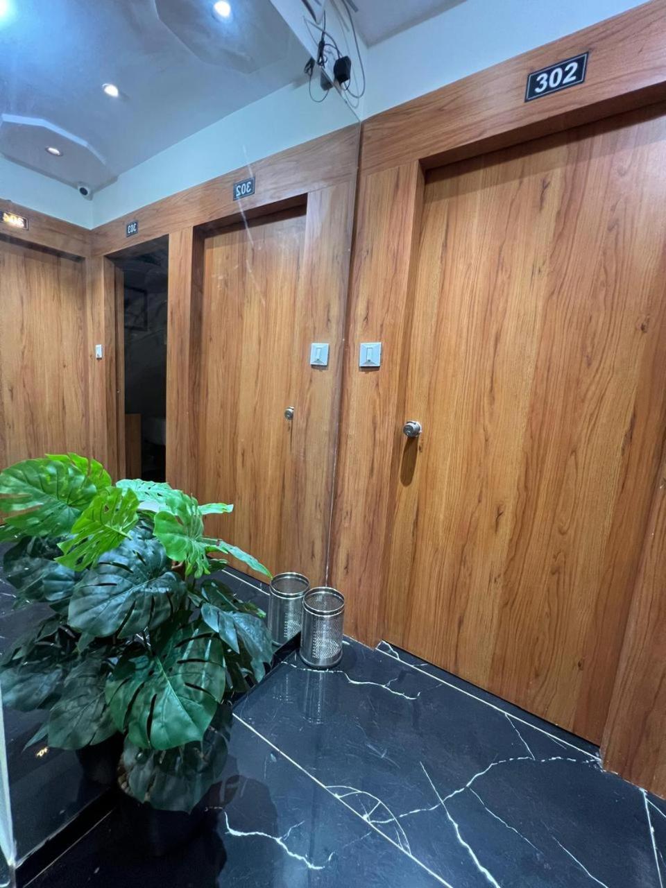 Hotel Palm Residency Ahmedabad