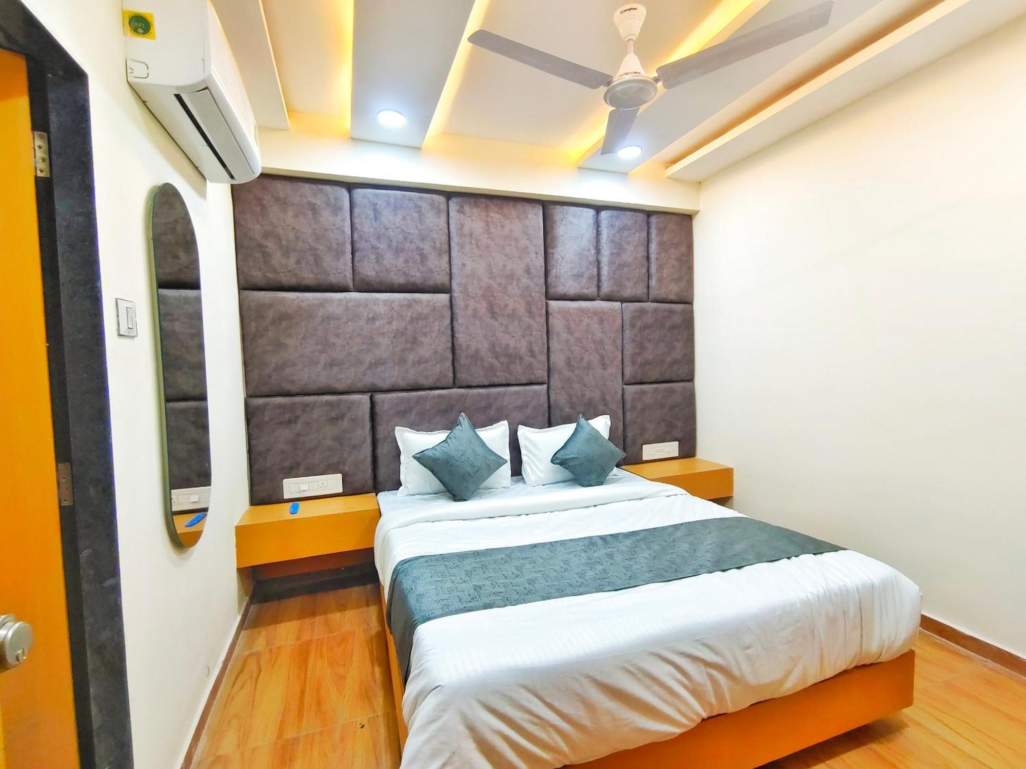 Hotel Krishna Park