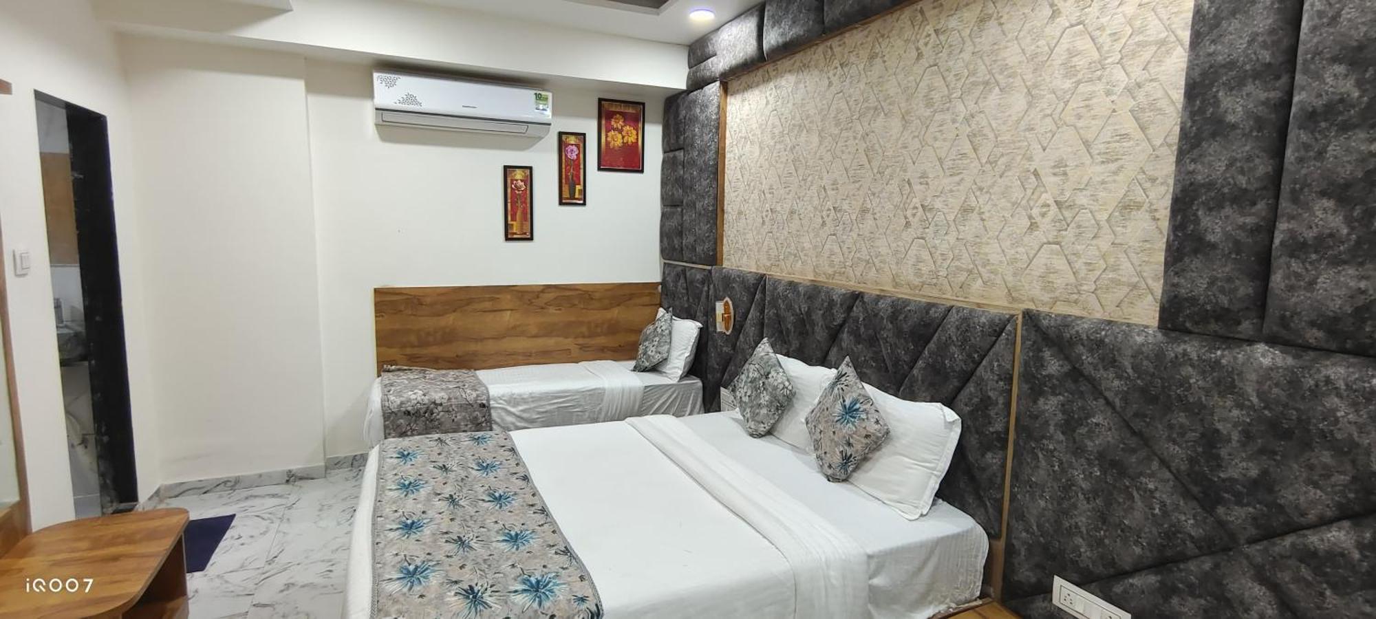 Primeland Gota Hotel *