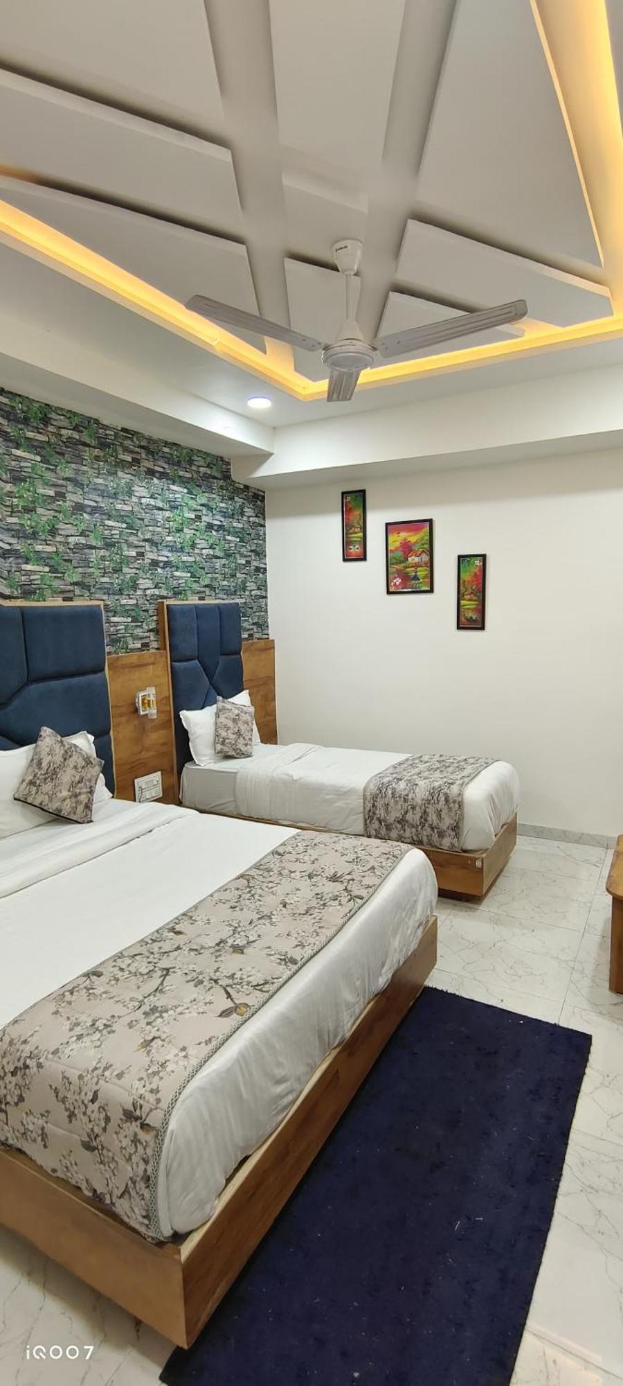 Hotel Primeland Gota *
