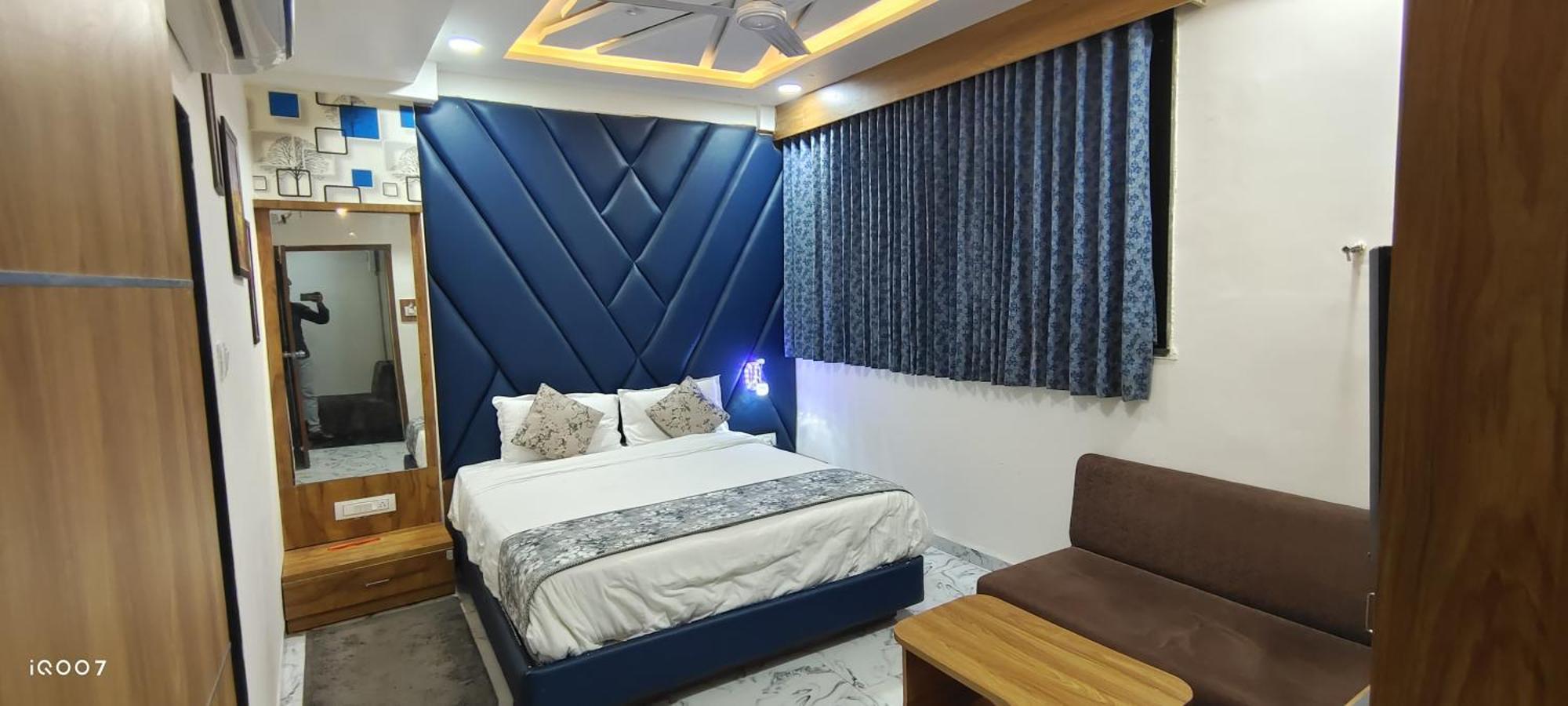Primeland Gota Hotel Ahmedabad