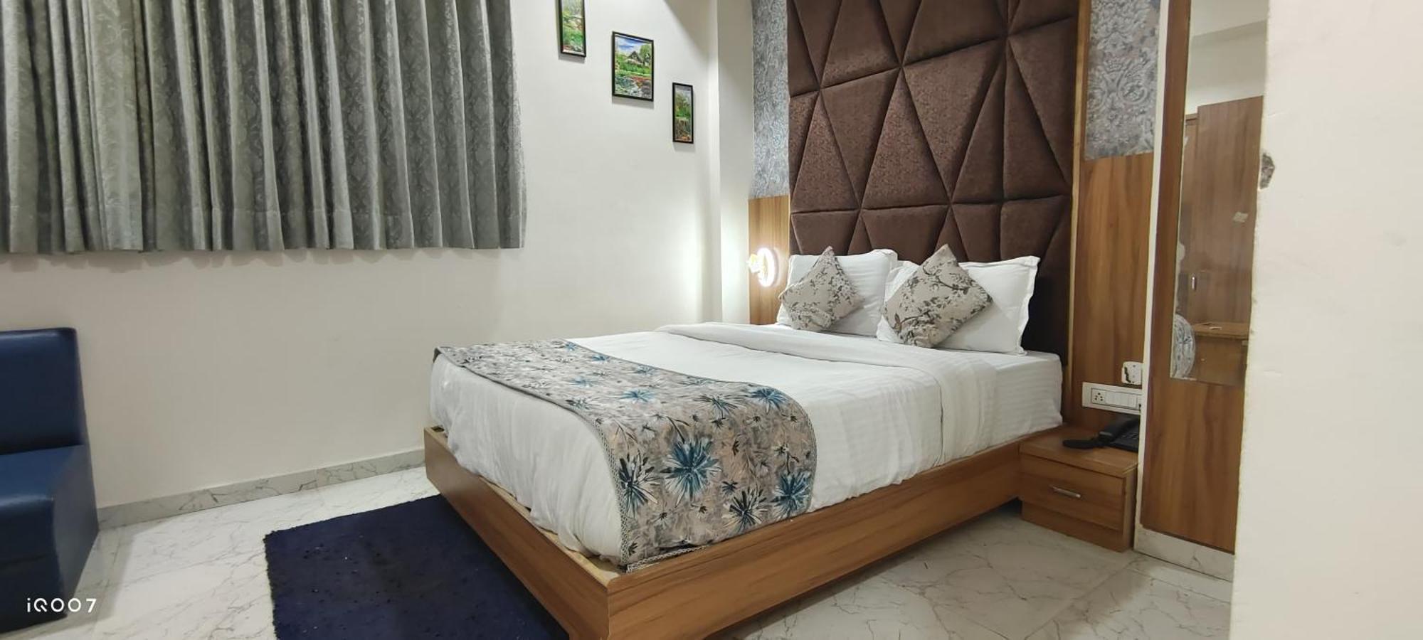 Hotel Primeland Gota Ahmedabad