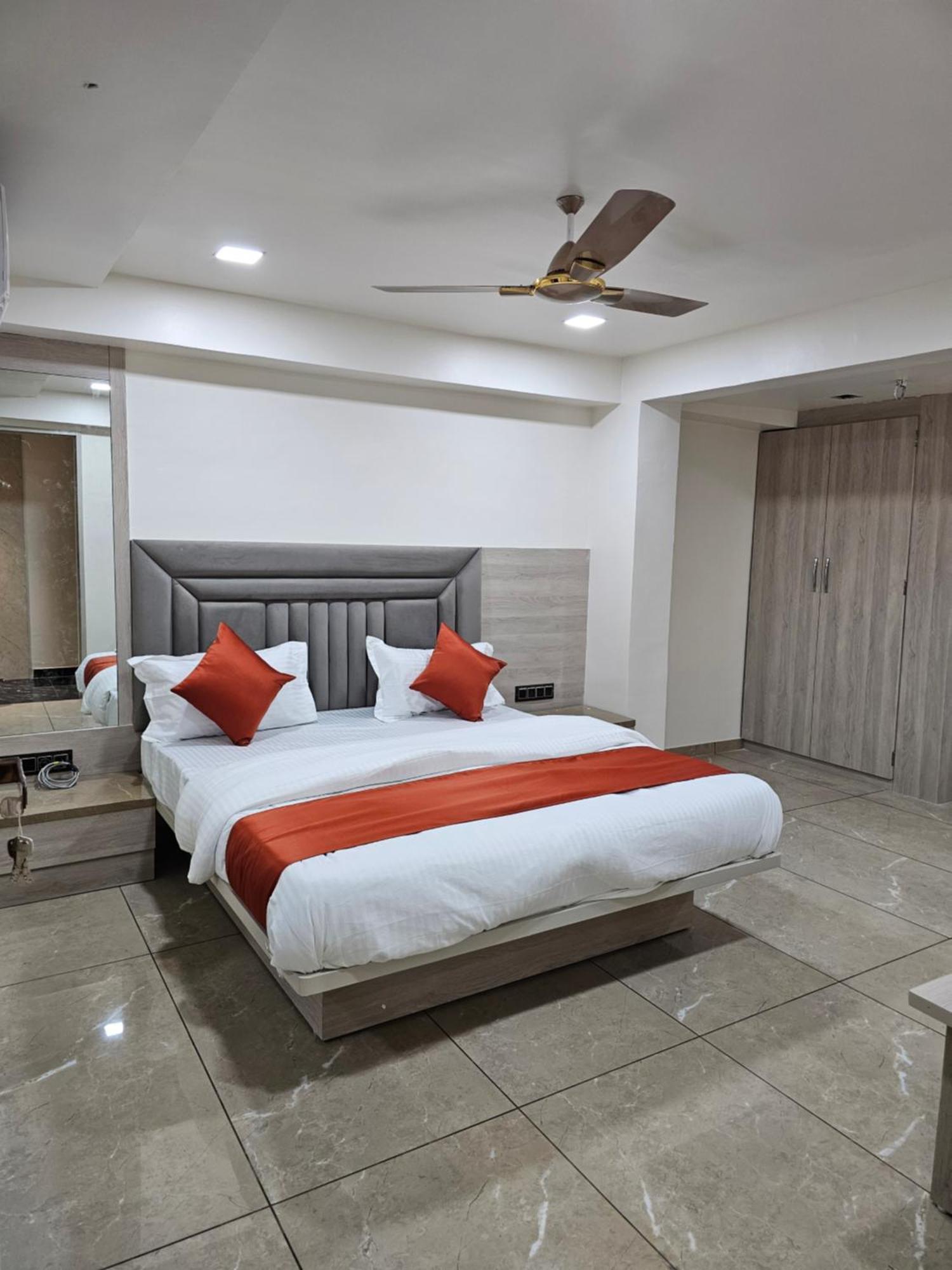 R K Hotel Ahmedabad