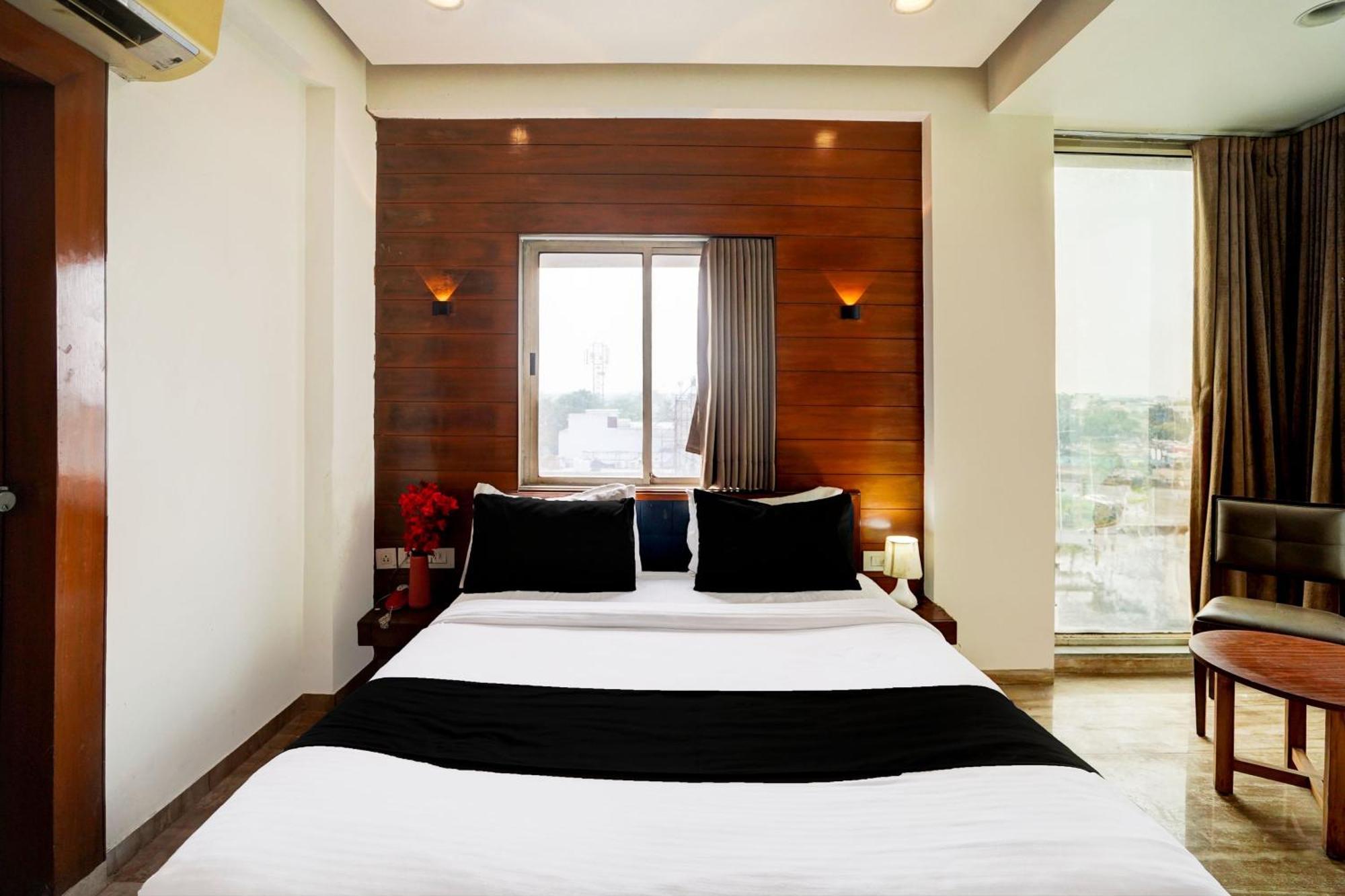 Hotel Collection O Airport Road Formerly Kyra