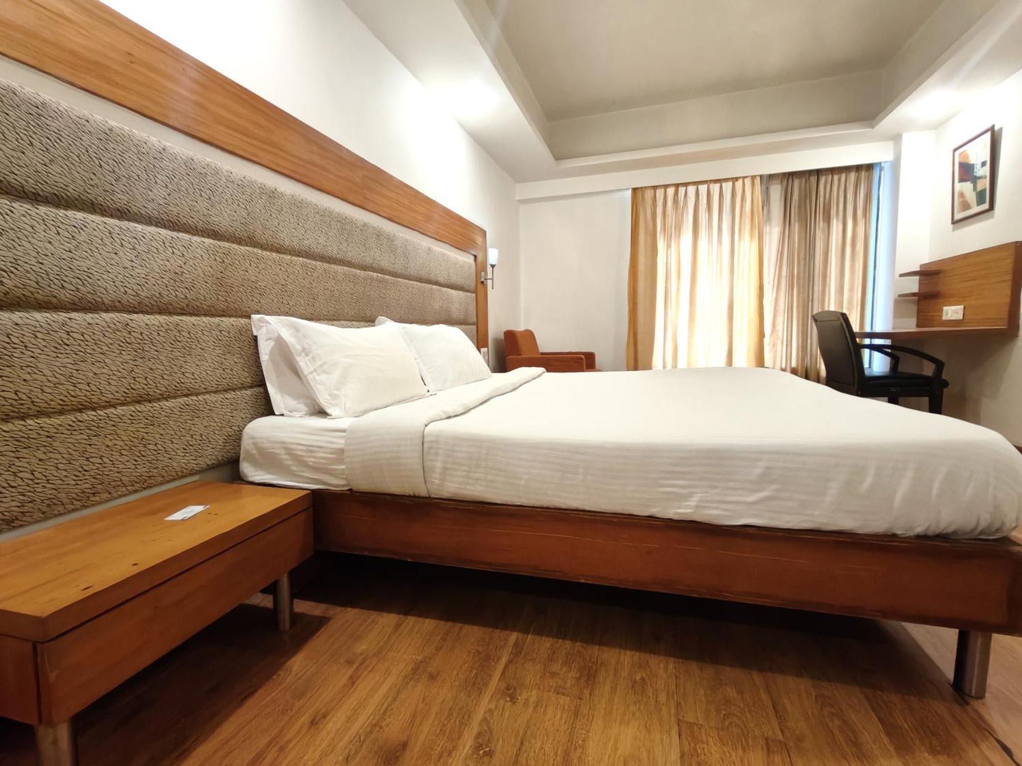 The Sky Comfort, Vejalpur