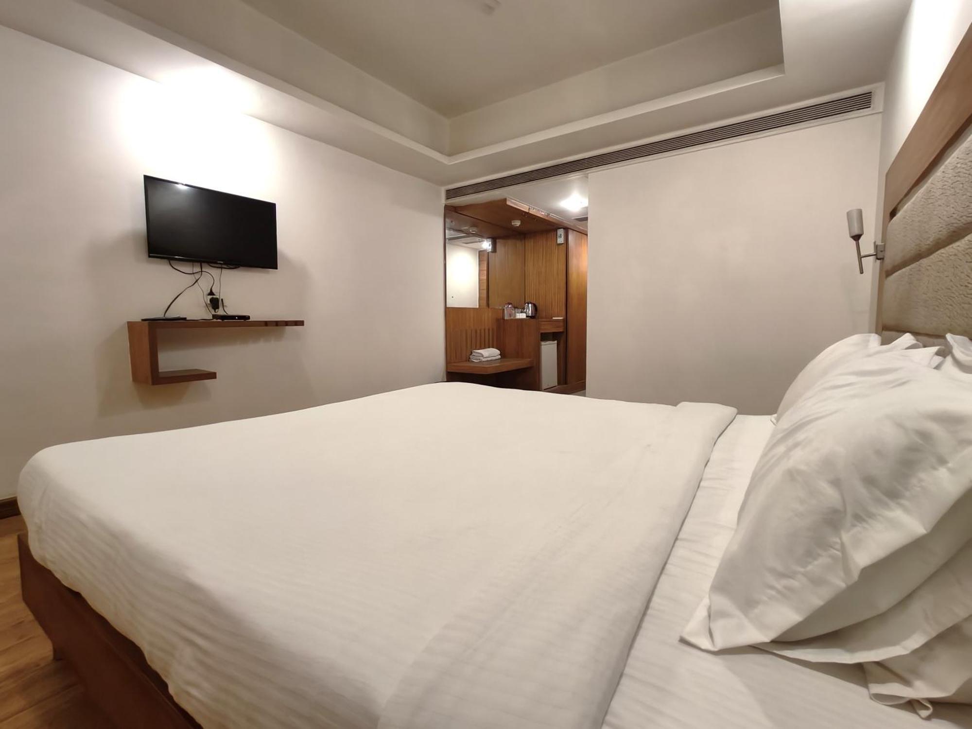 The Sky Comfort, Vejalpur Hotel Ahmedabad
