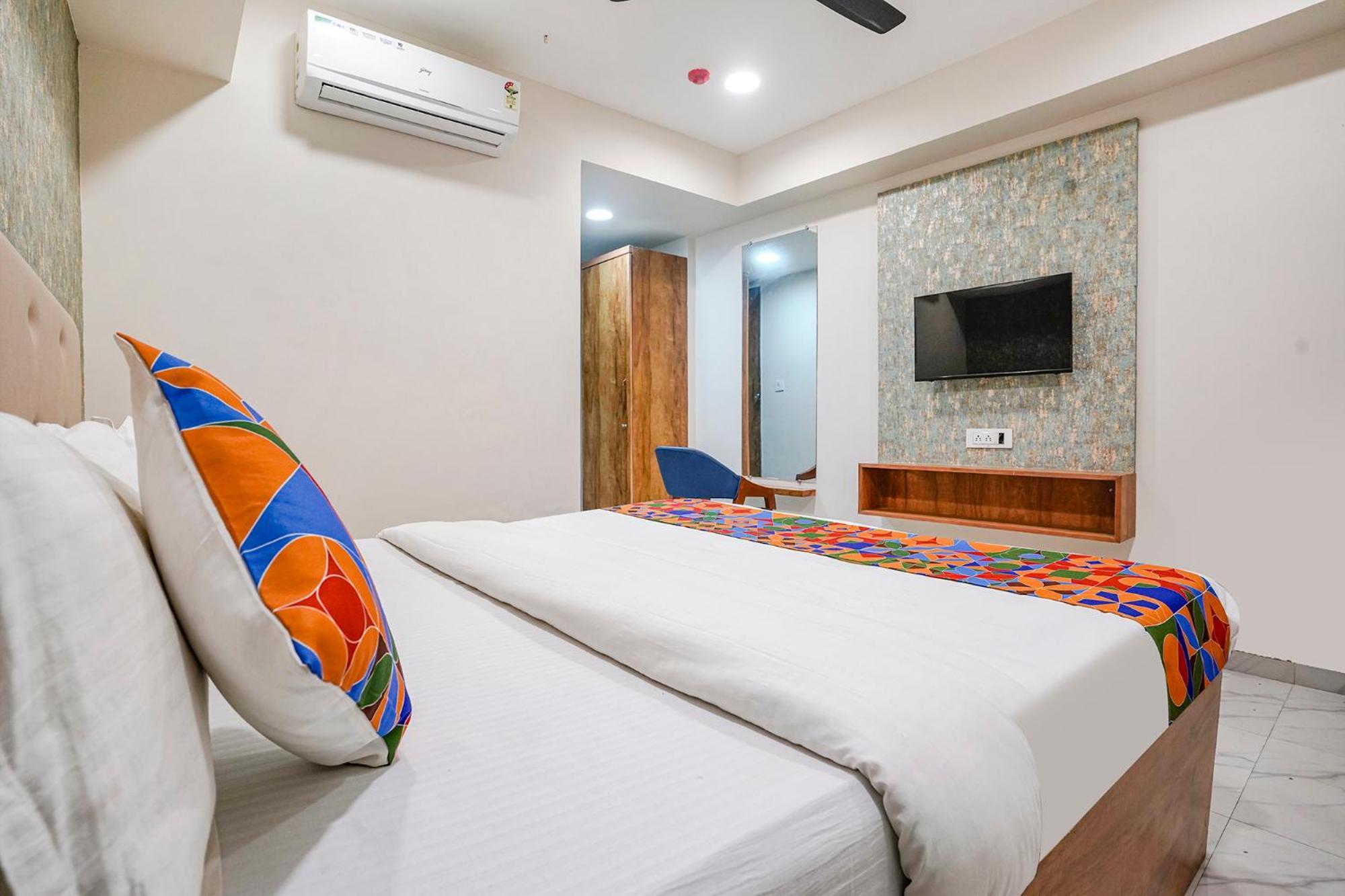 Fabhotel Sr Naroda Hotel