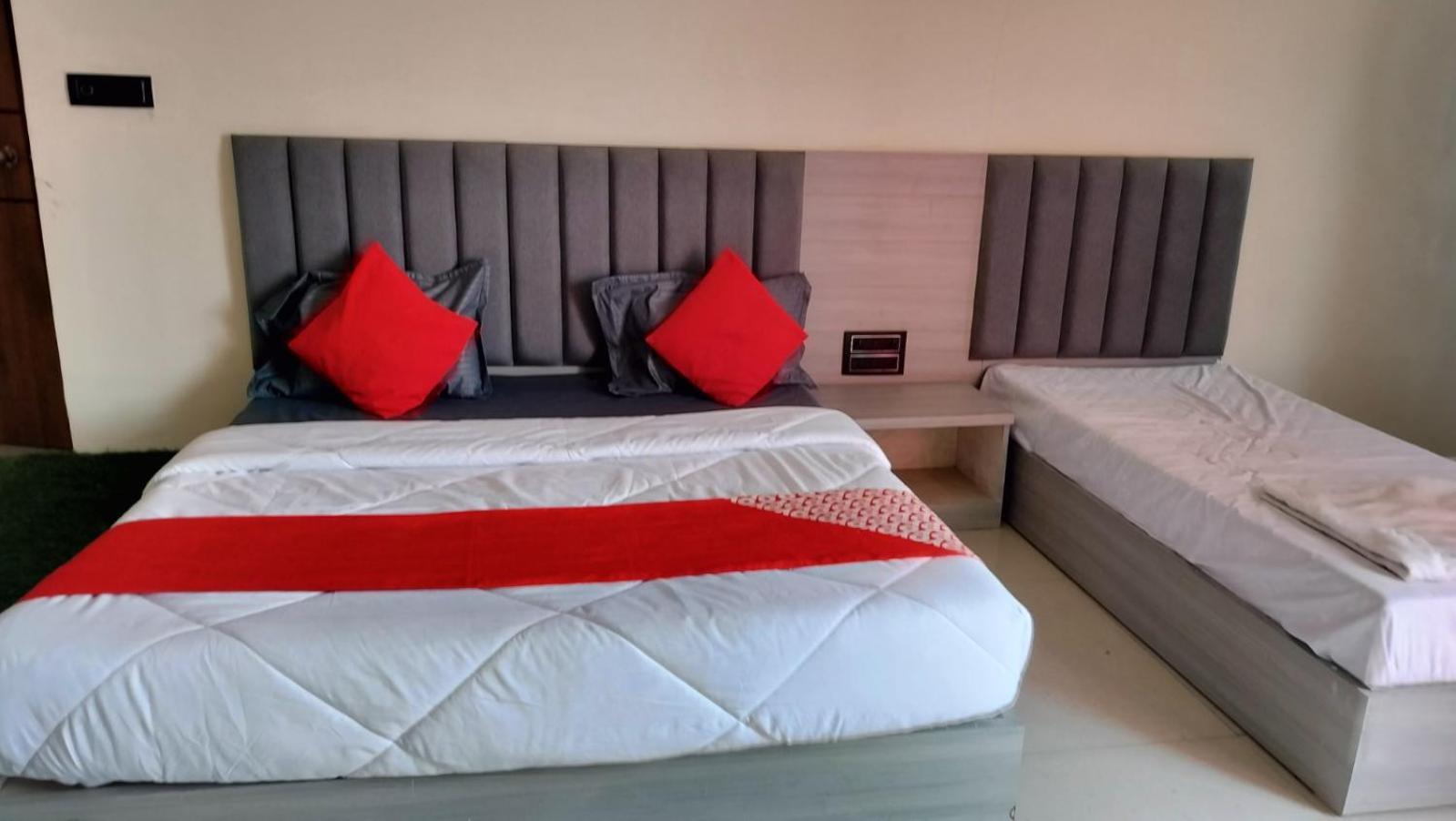 Hotel Konark Ahmedabad