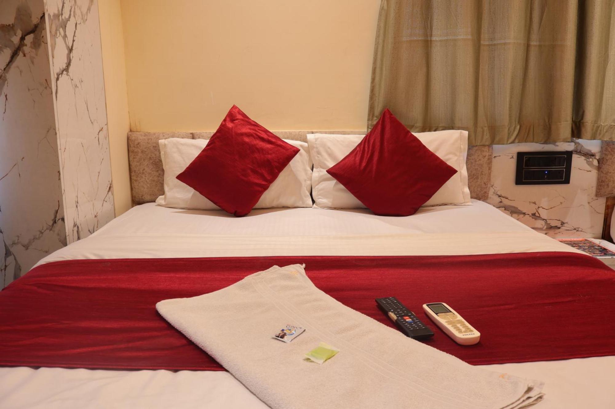 Hotel Meet Palace Ahmedabad