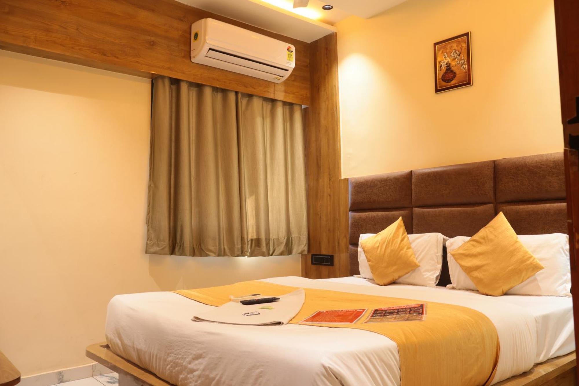 Meet Palace Ahmedabad