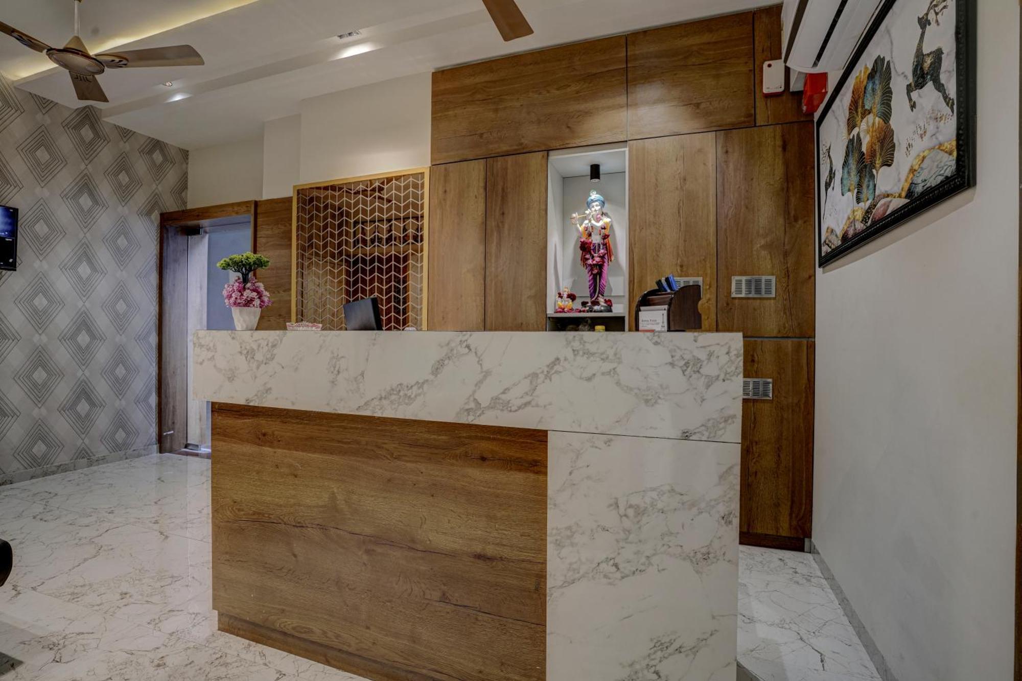 Hotel Paris Ahmedabad