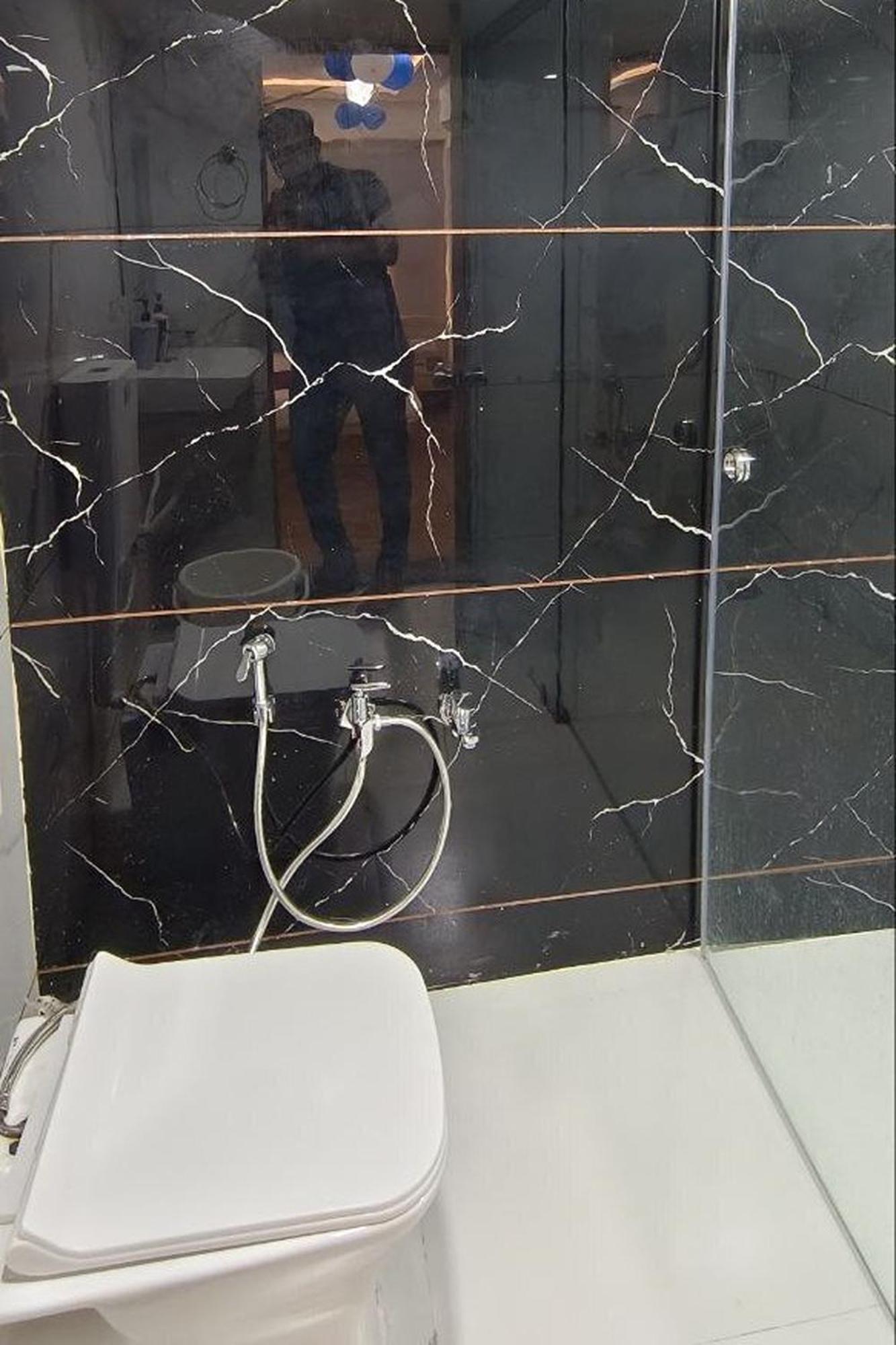 Matrix Hotel *