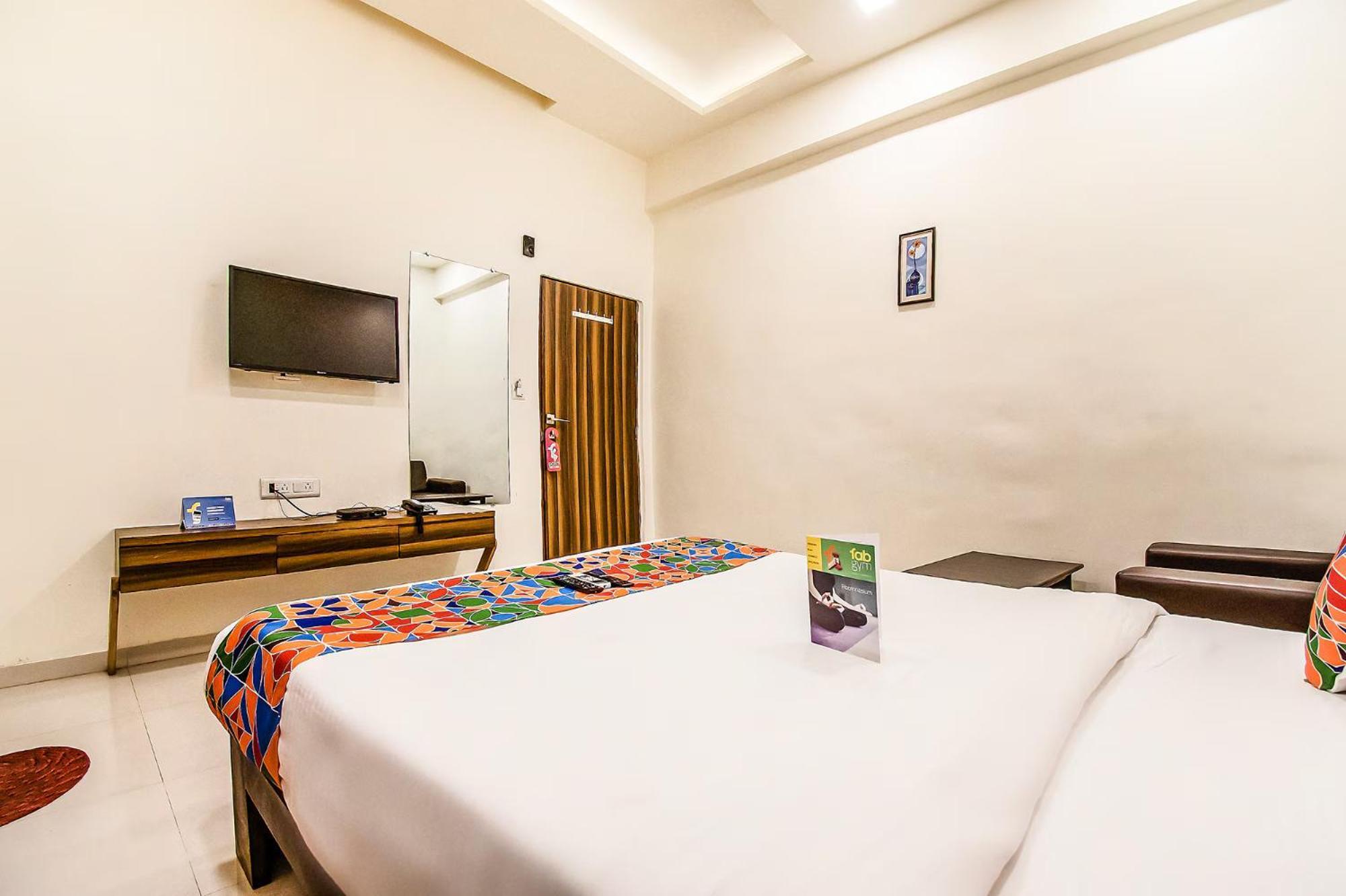 Hotel Fabhotel Maher Ahmedabad
