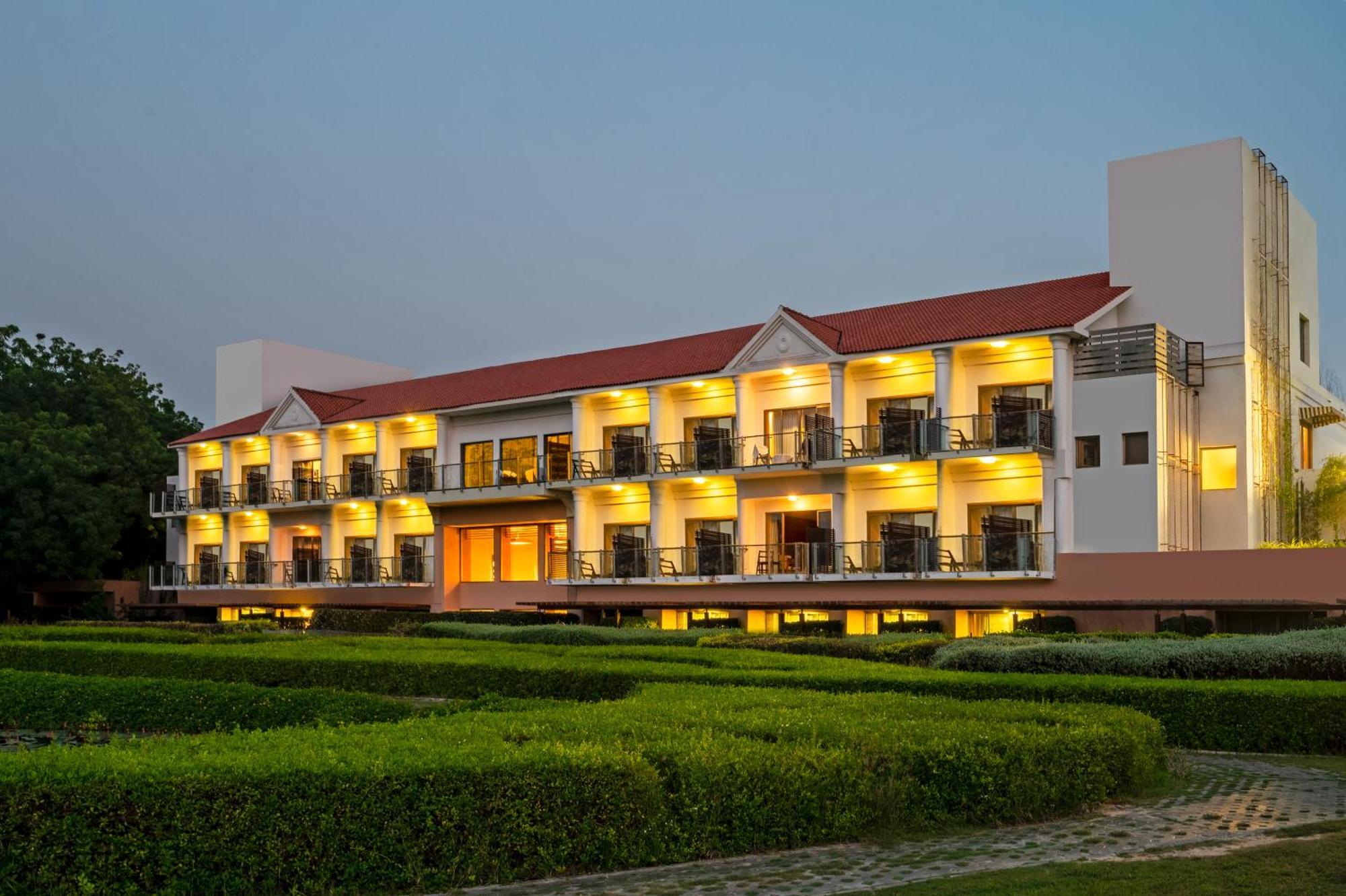 Club Mahindra Kensville 4* Ahmedabad