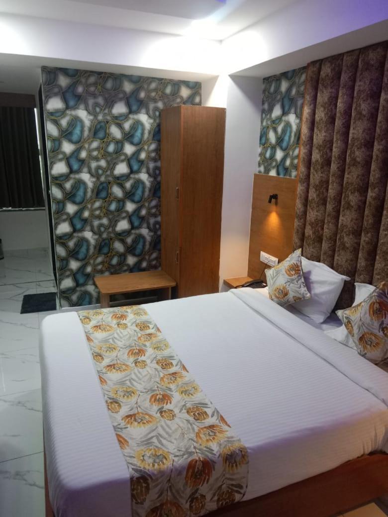 Lemon Gota Guest house *
