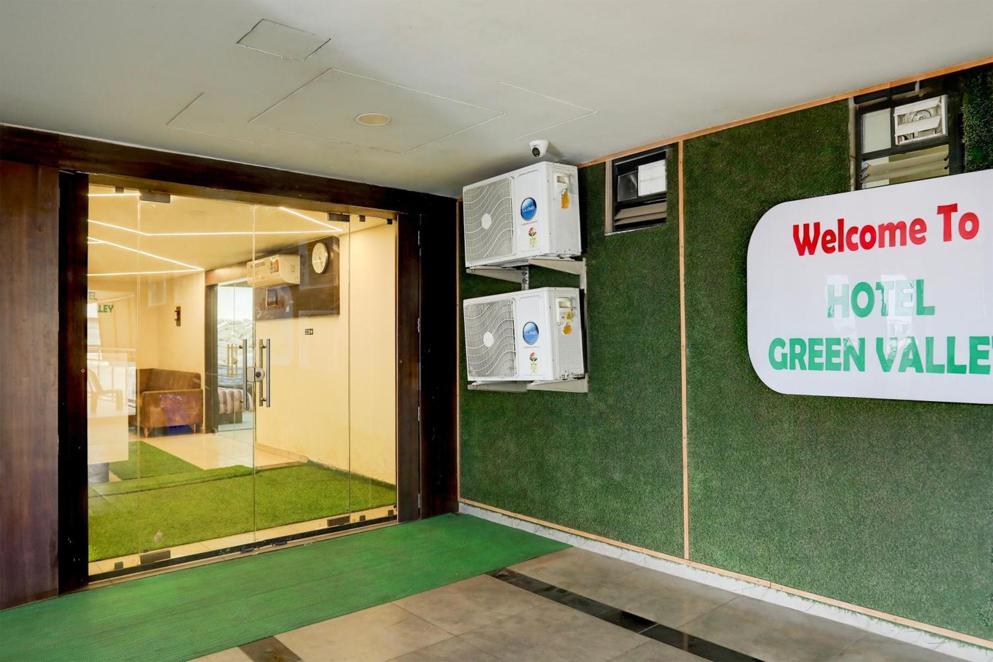 Super O Nana Chiloda Near Airport Formerly Valley 4* Ahmedabad