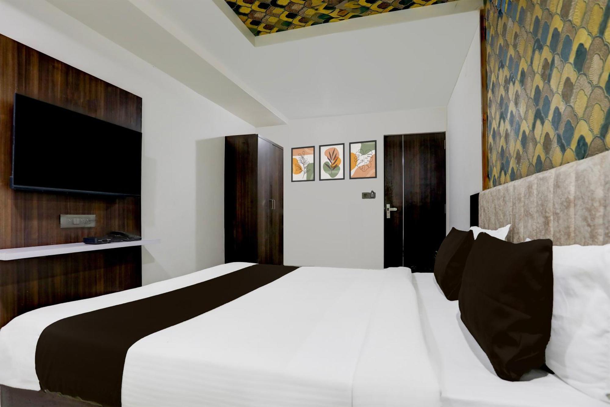 Super O Nana Chiloda Near Airport Formerly Valley 4* Ahmedabad