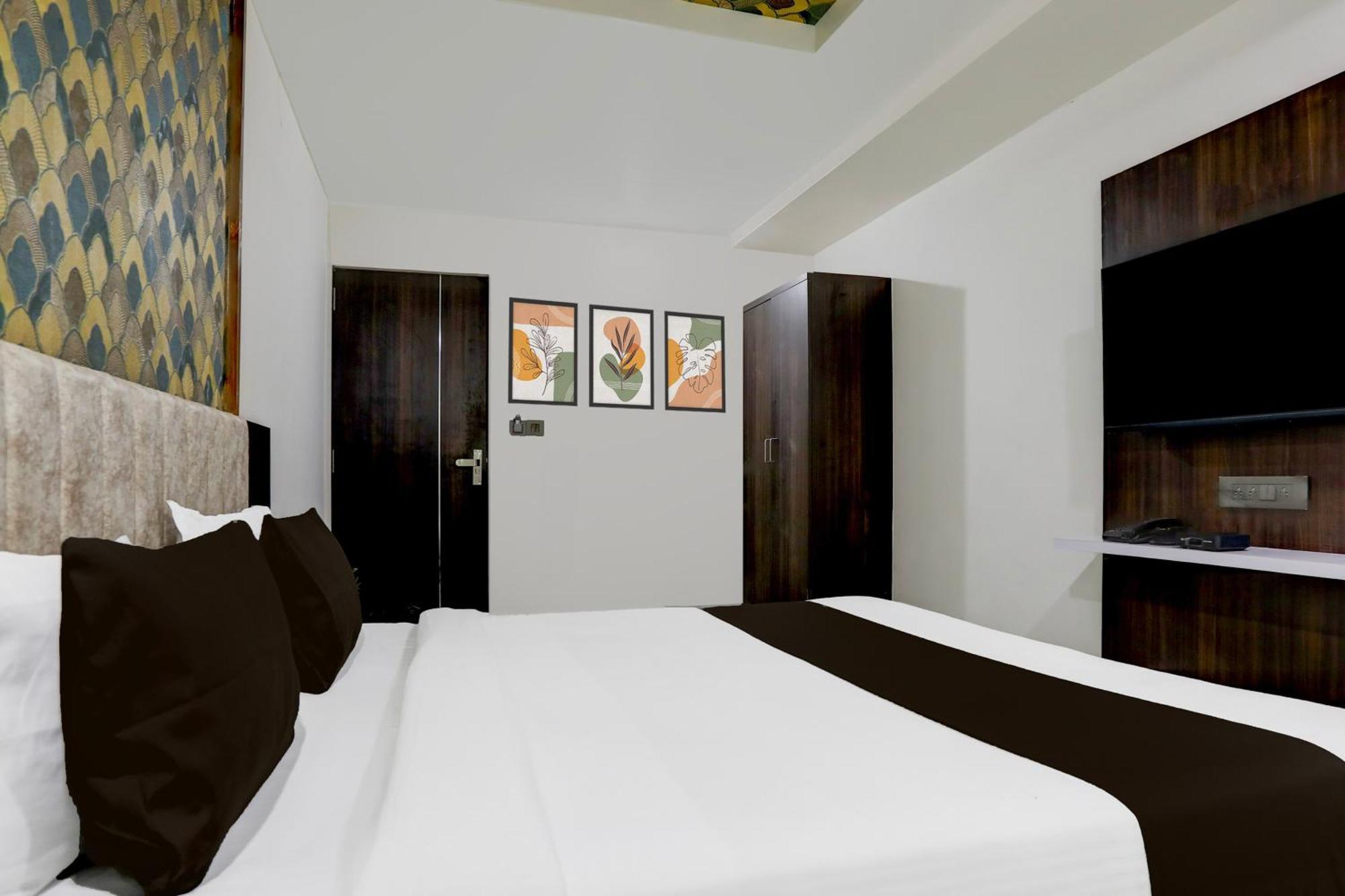 Super O Nana Chiloda Near Airport Formerly Valley Hotel Ahmedabad