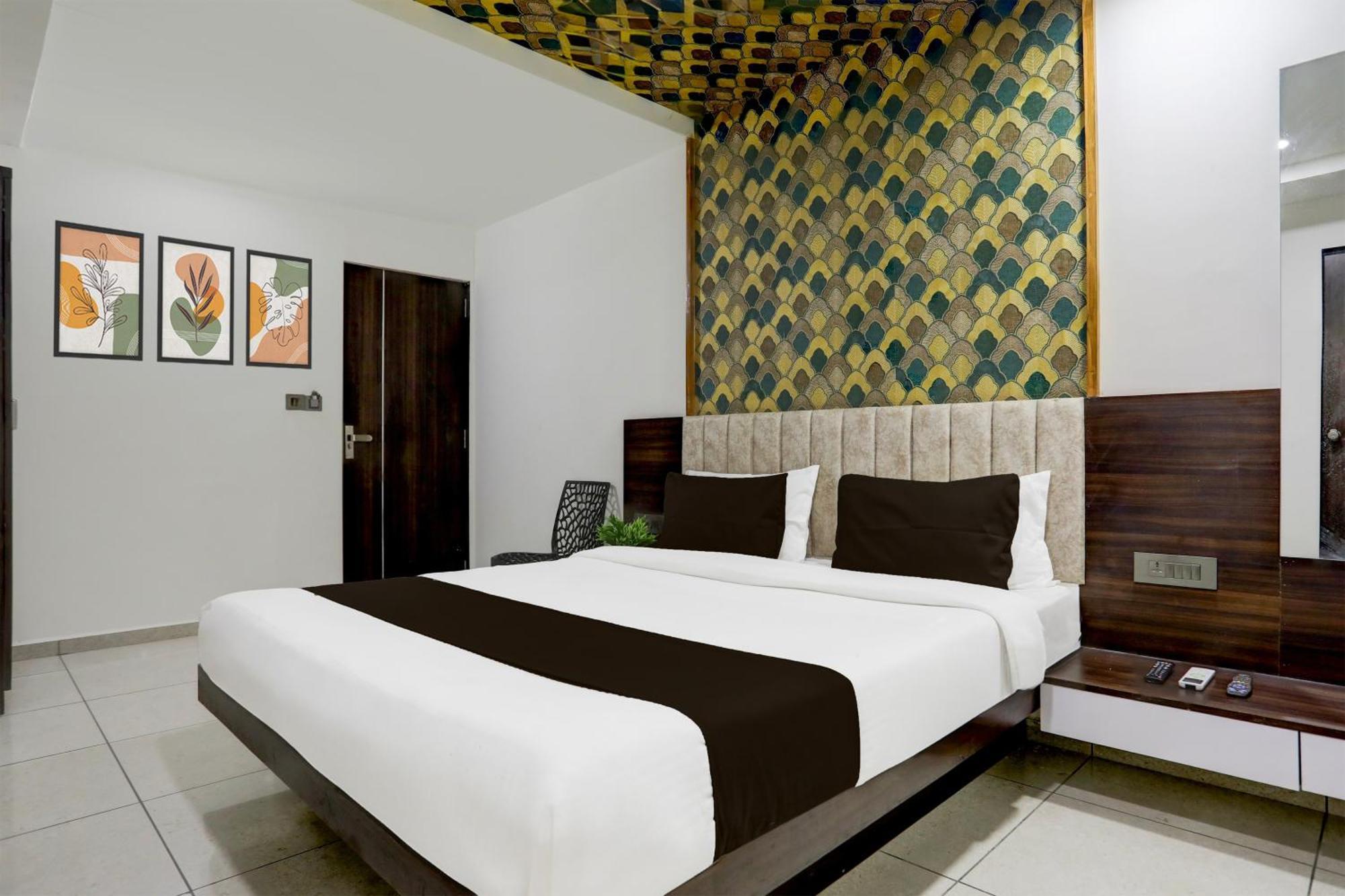 Super O Nana Chiloda Near Airport Formerly Valley 4* Ahmedabad