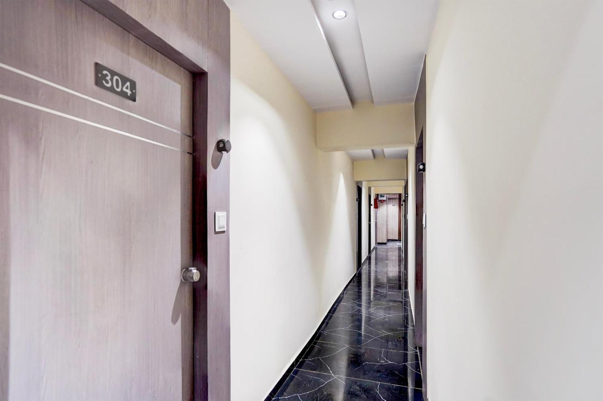 O Surbhi Hotel