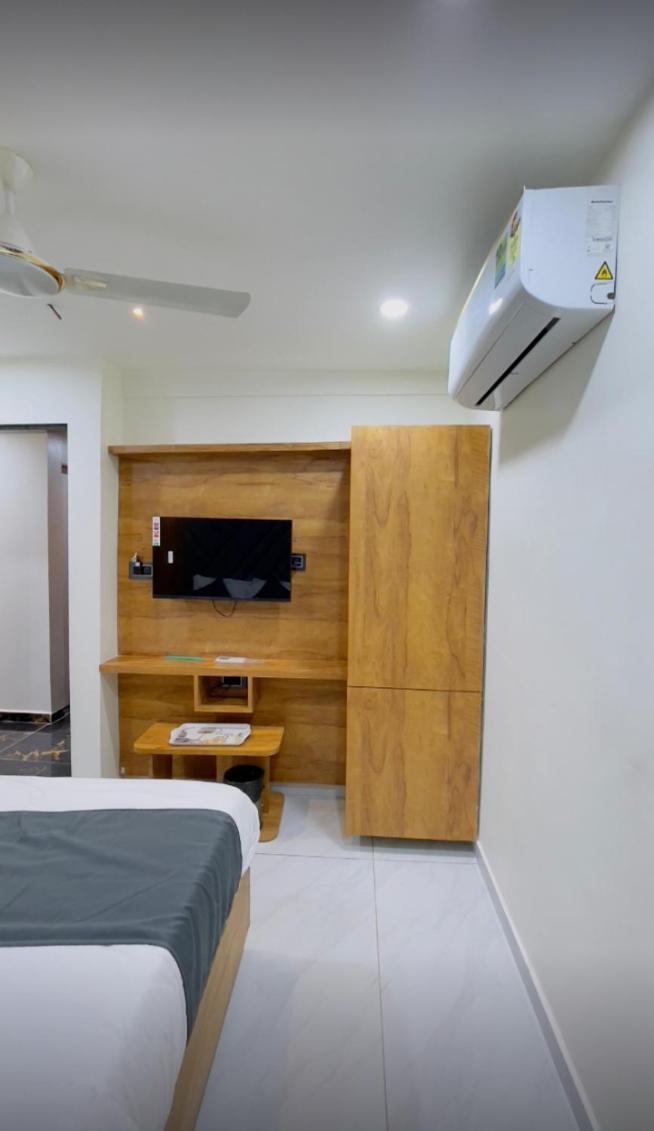 Hotel Skyland 3*